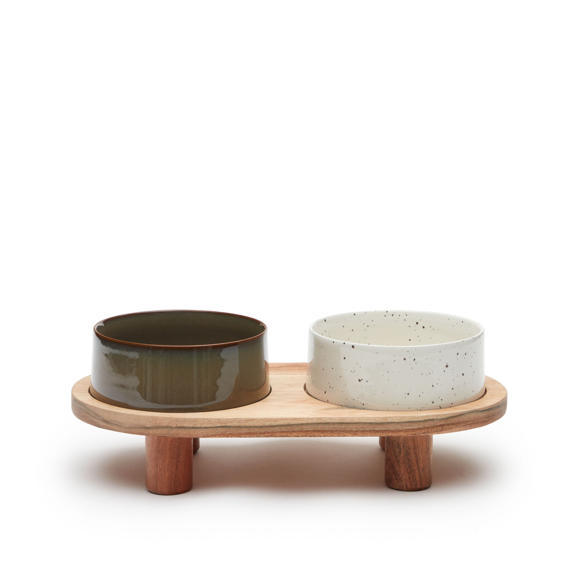 Kave Home - Set van 2 houten voerbakjes met houten standaard voor huisdieren Dumbi wit en bruin Ø 14 c - Kave Home - Set van 2 houten voerbakjes met houten standaard voor huisdieren Dumbi wit en bruin Ø 14 c -