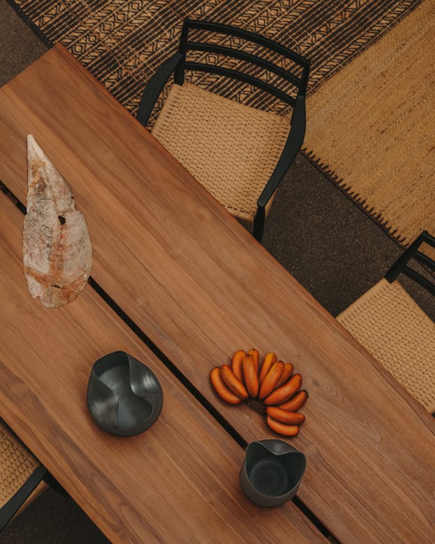 Sashi table detail