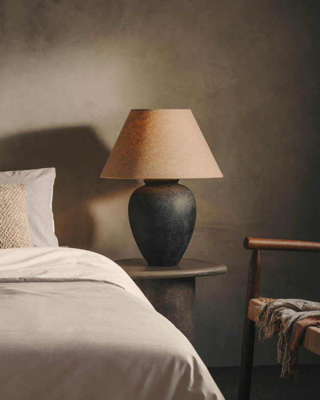 Mercadal table lamp