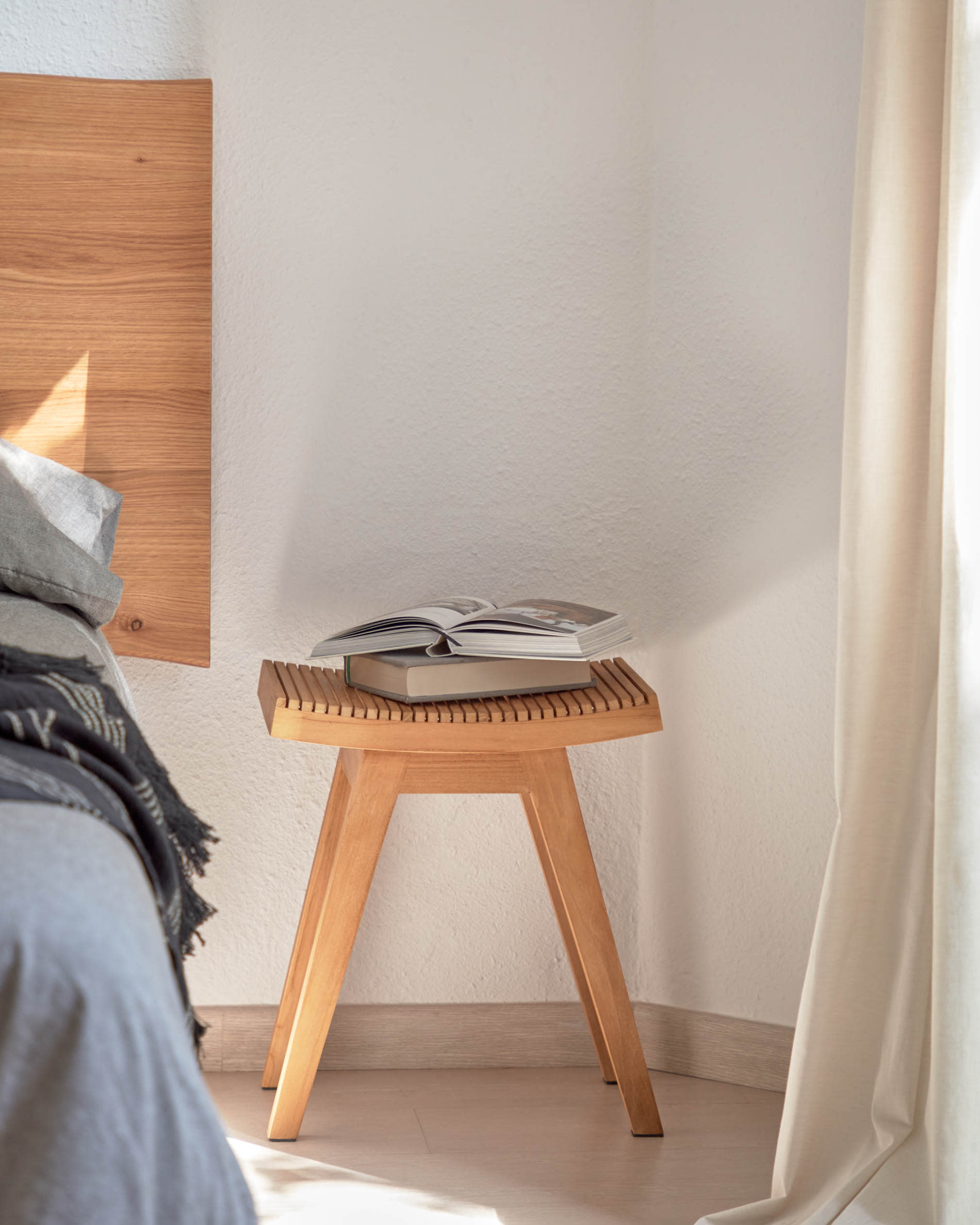 Vicentina solid teak footrest