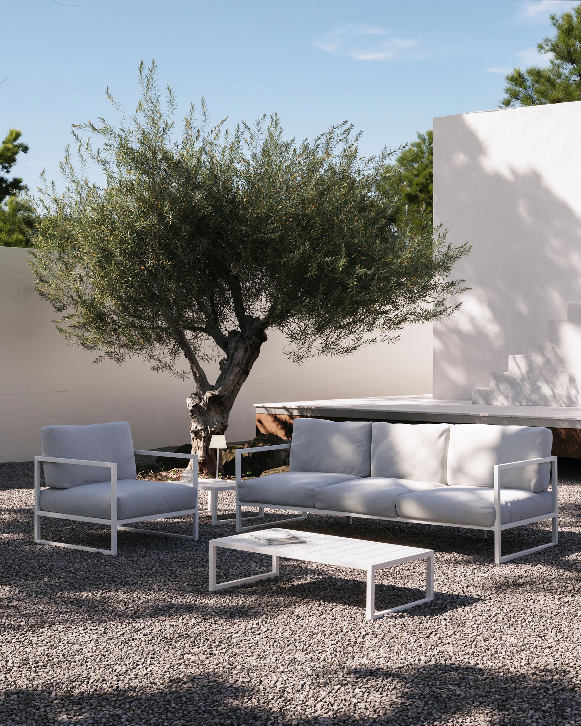 Comova 100% outdoor 3-seater sofa in white and white aluminium, 222 cm
