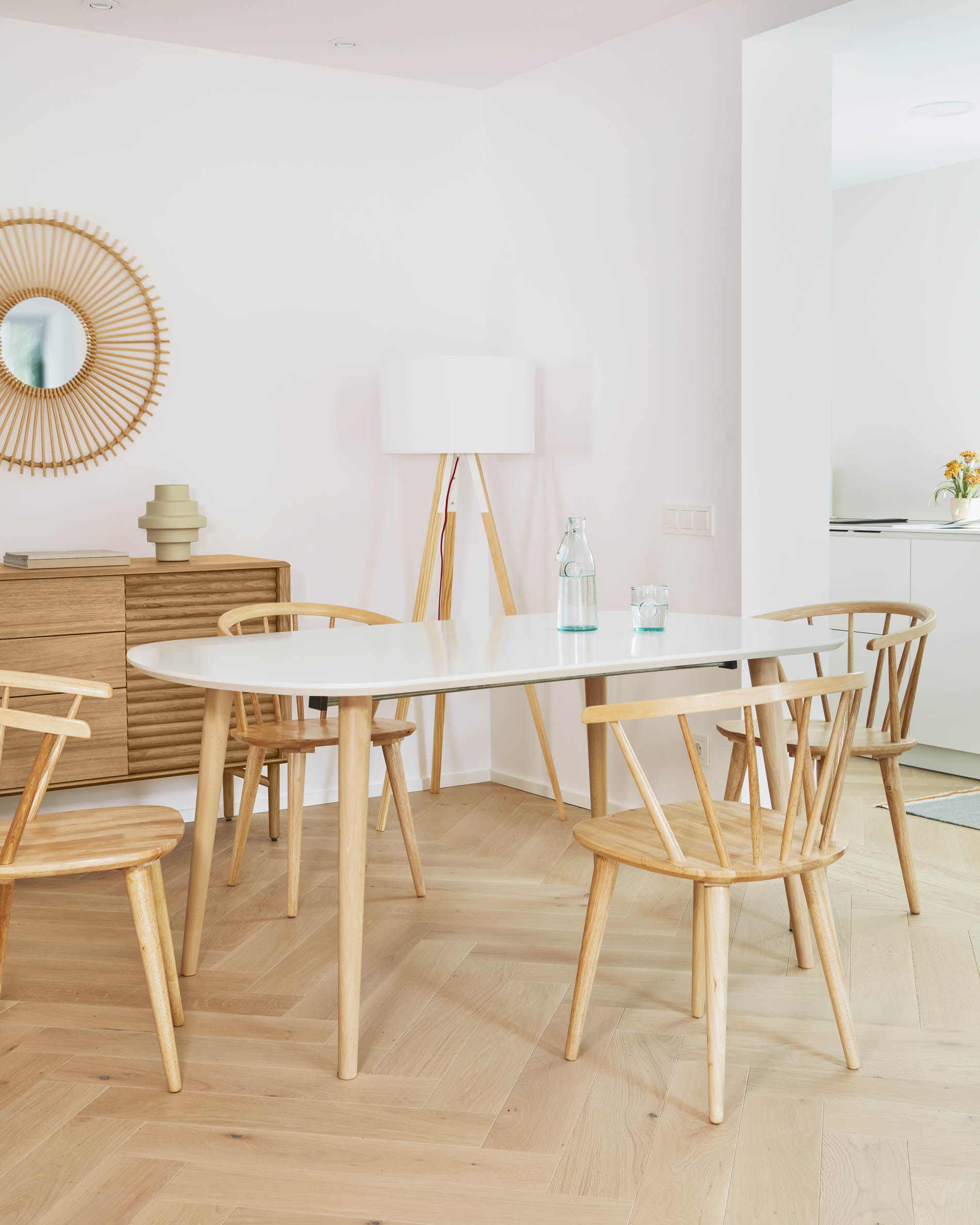 Table extensible Oqui MDF laqué — Kave Home