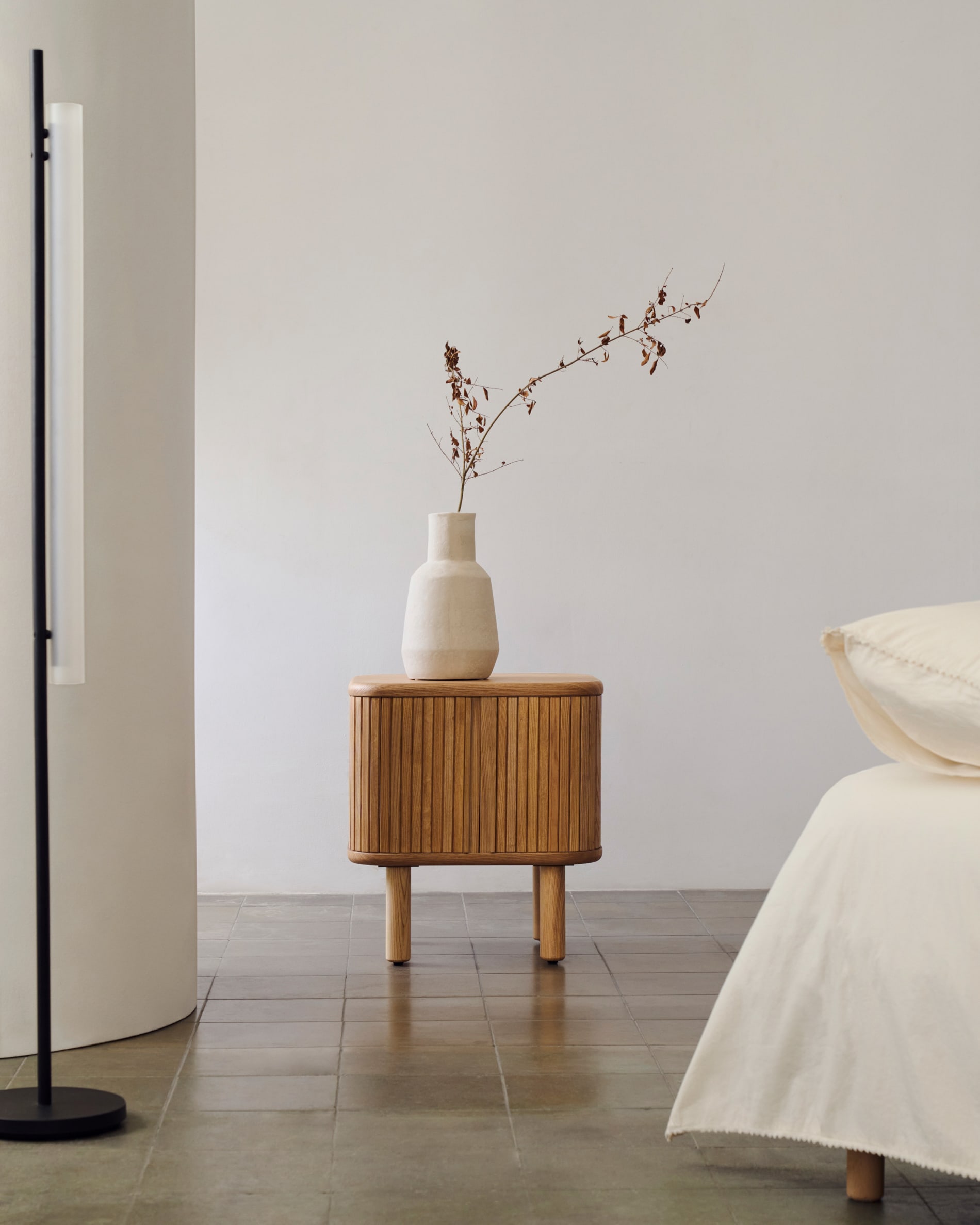 Mailen bedside table in ash veneer with a natural finish 50 x 55 cm