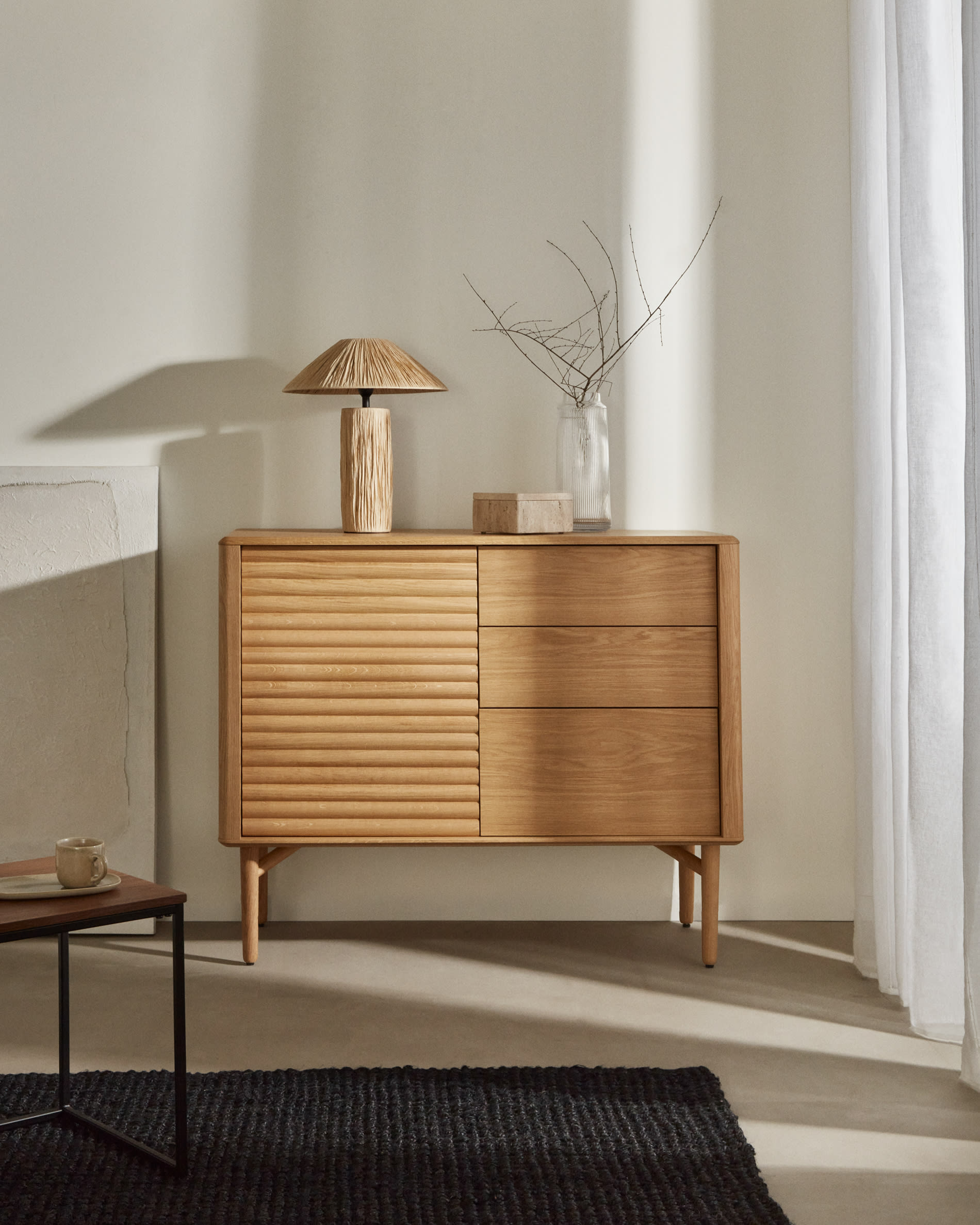 Lenon sideboard with 1 door and 3 drawers, made from oak wood and veneer, 105 x 85 cm FSC MIX Credit