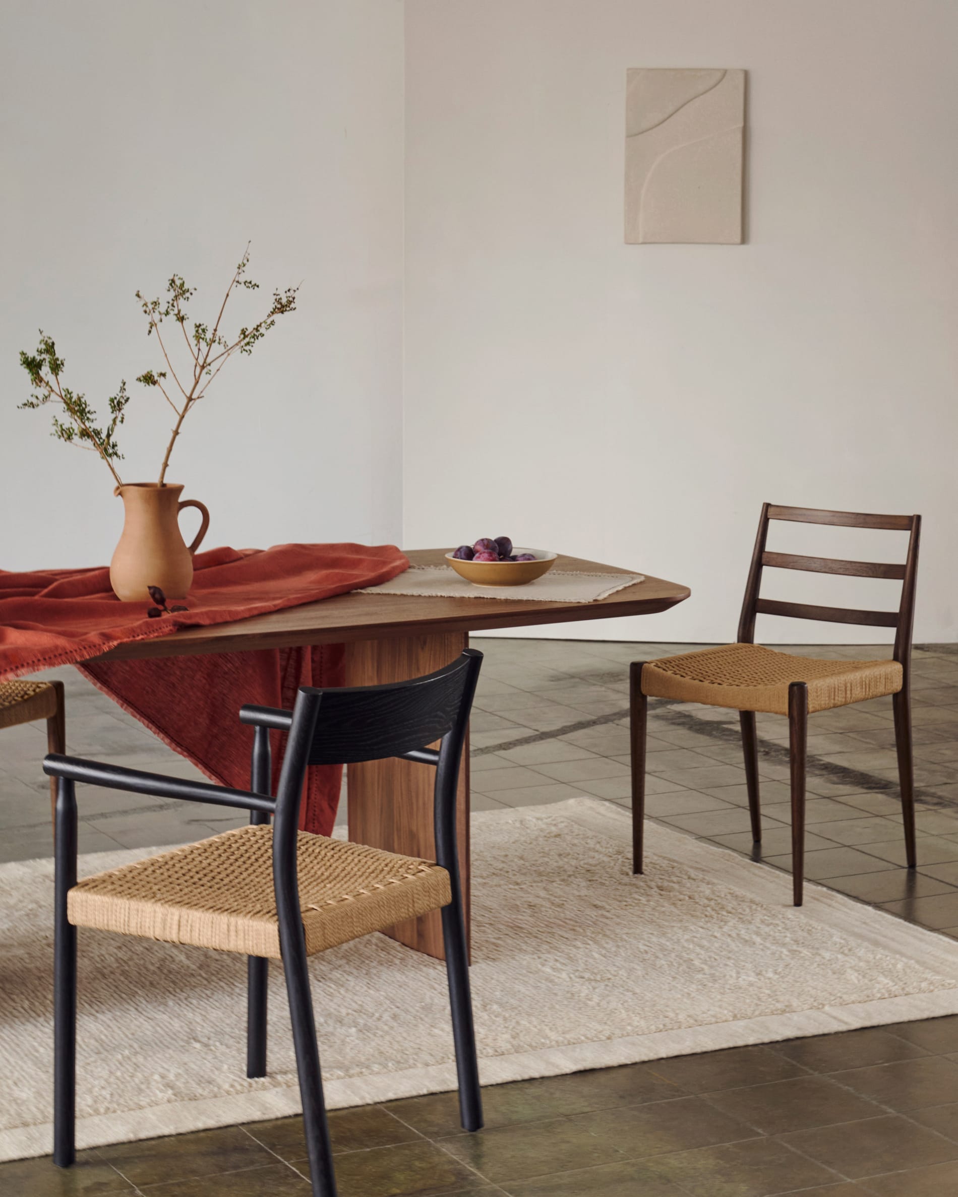 Analy chair in solid oak wood with walnut finish and rope seat FSC Mix Credit