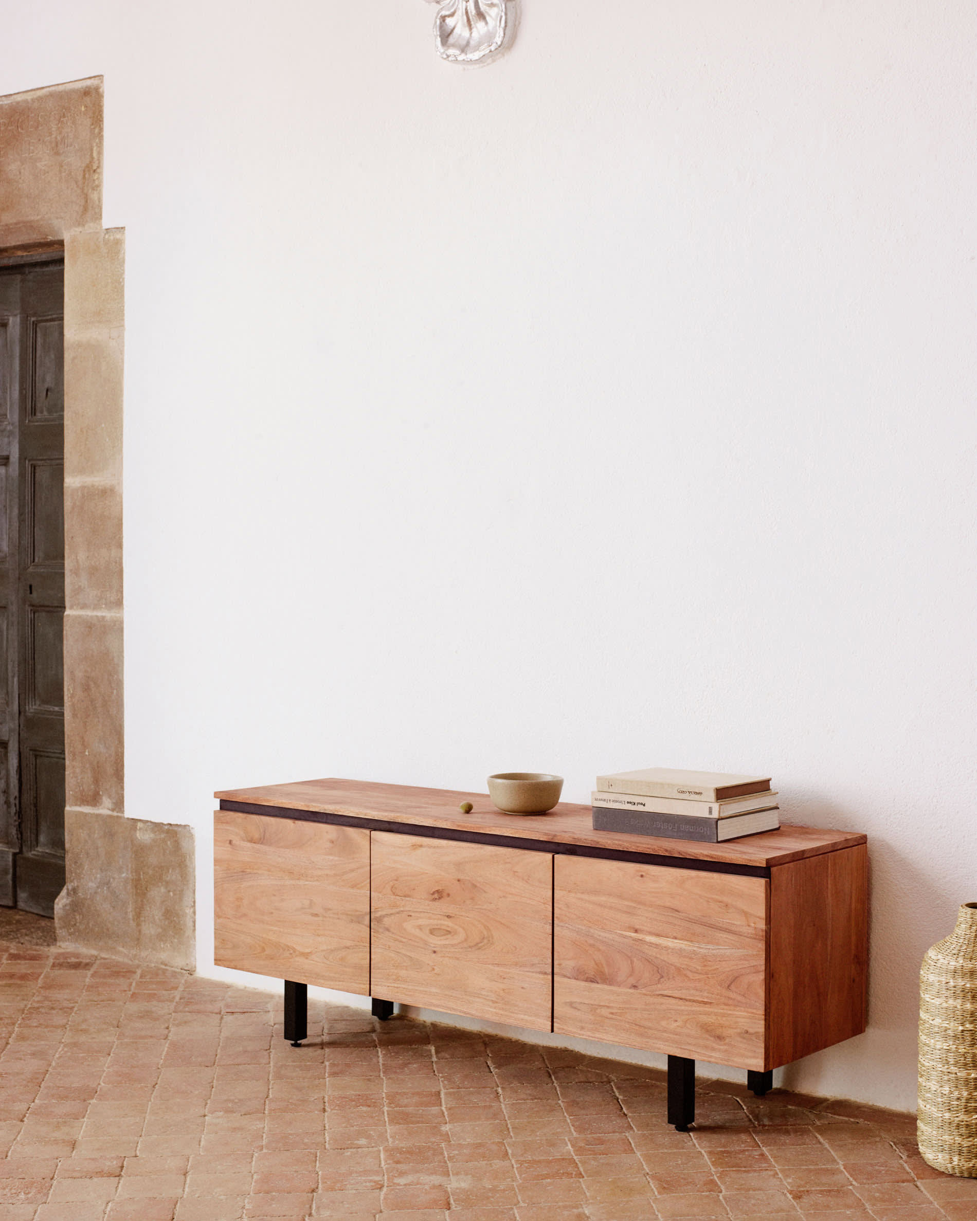 Uxue TV stand with 3 solid acacia wood doors in a natural finish, 150 x 58 cm | Kave Home Australia Uxue TV stand with 3 solid acacia wood doors in a natural finish, 150 x 58 cm | Kave Home Australia