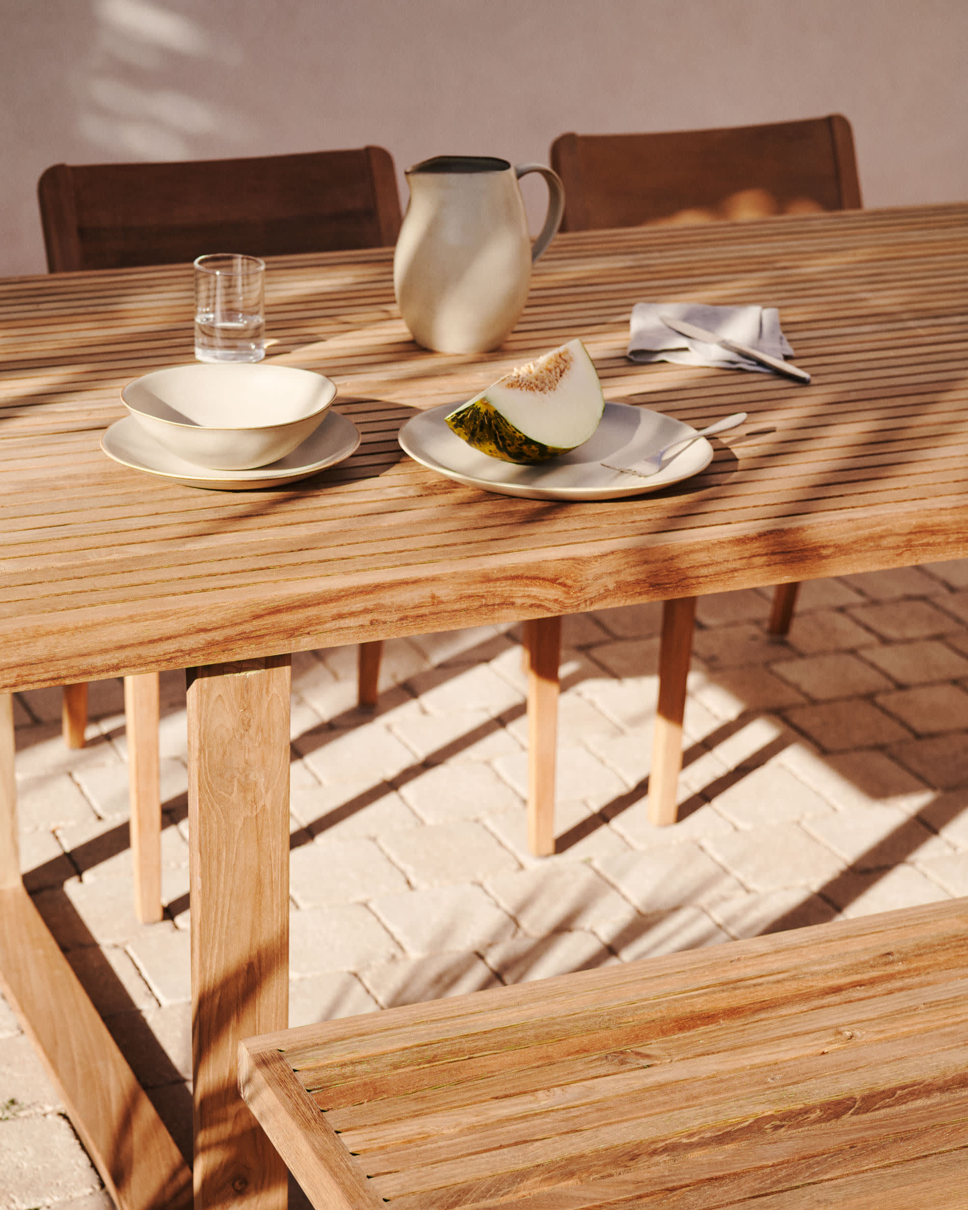 Canadell 100% outdoor table in solid teak wood, 220 x 100 cm