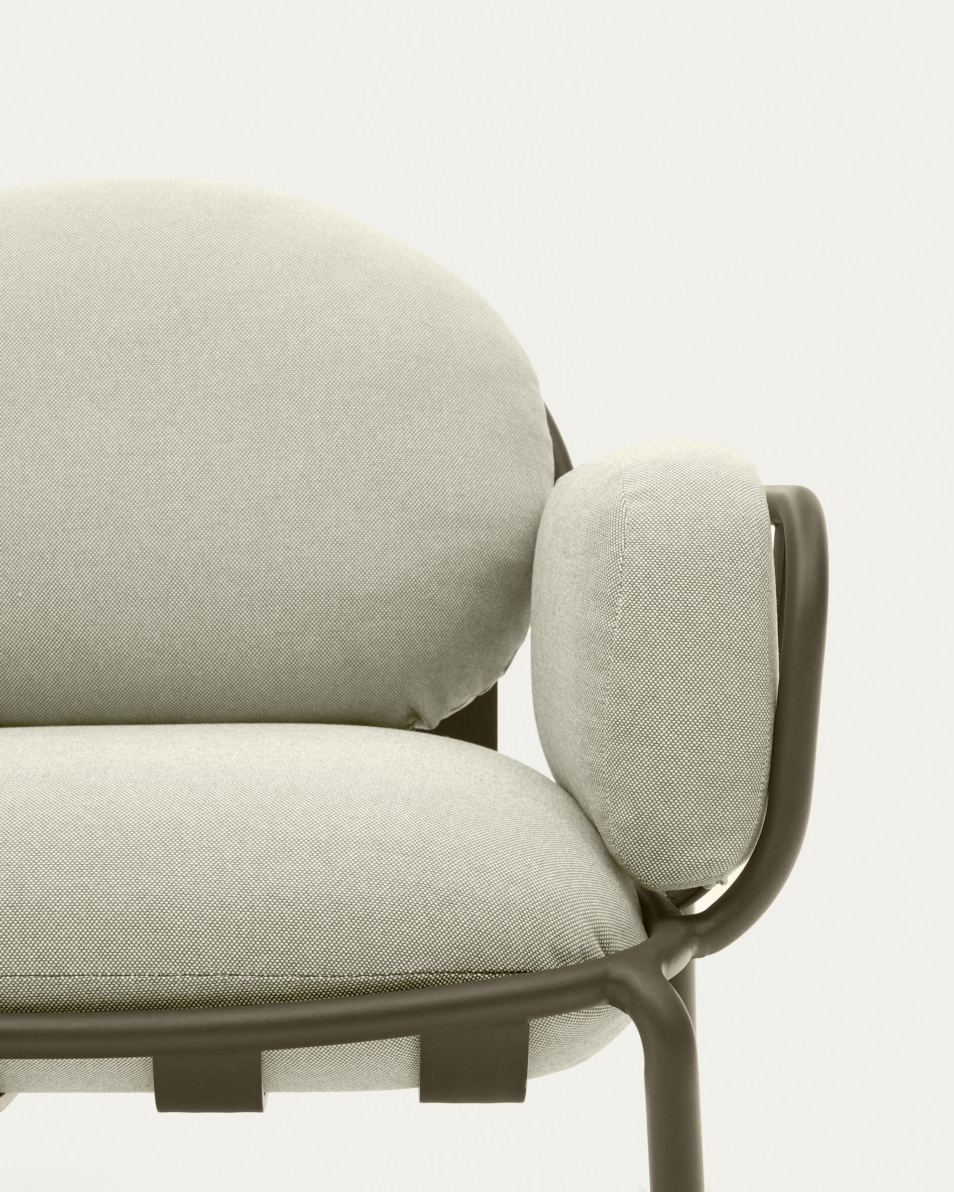 Joncols outdoor armchair in aluminium with green painted finish and beige cushions