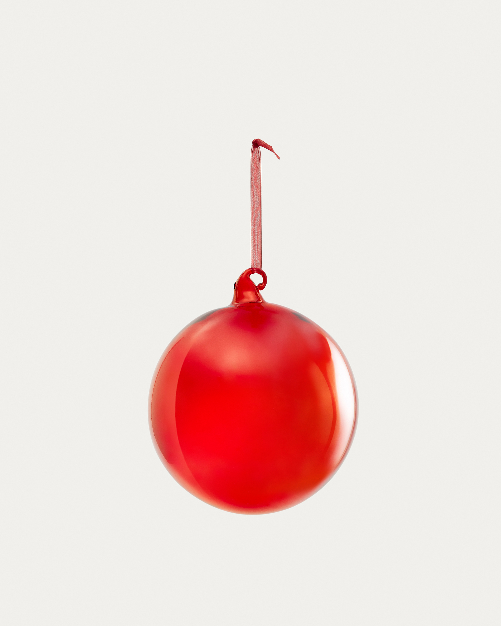 Bola de navidad grande Aucan de vidrio rojo | Kave Home