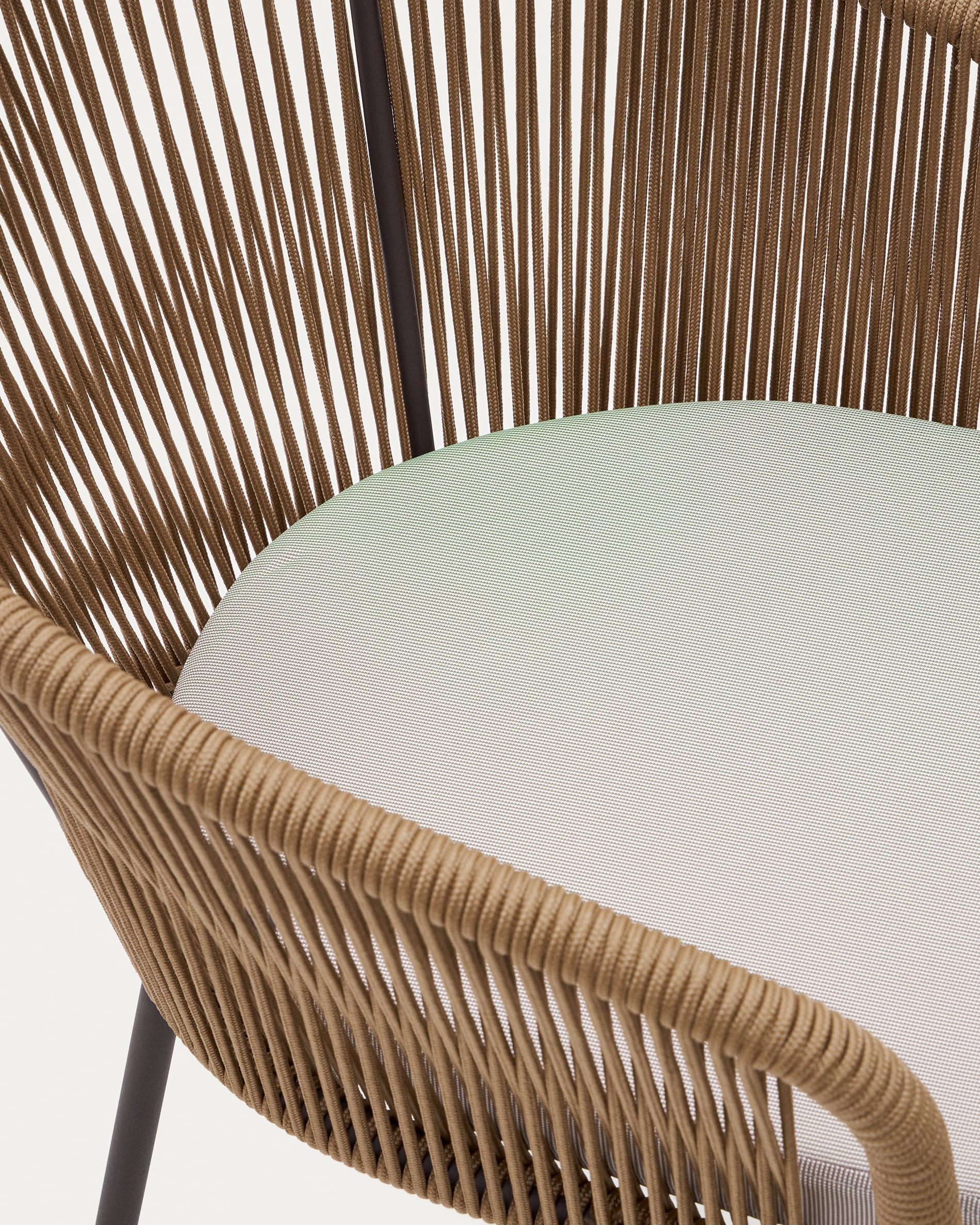 Yanet beige rope chair with galvanised steel legs