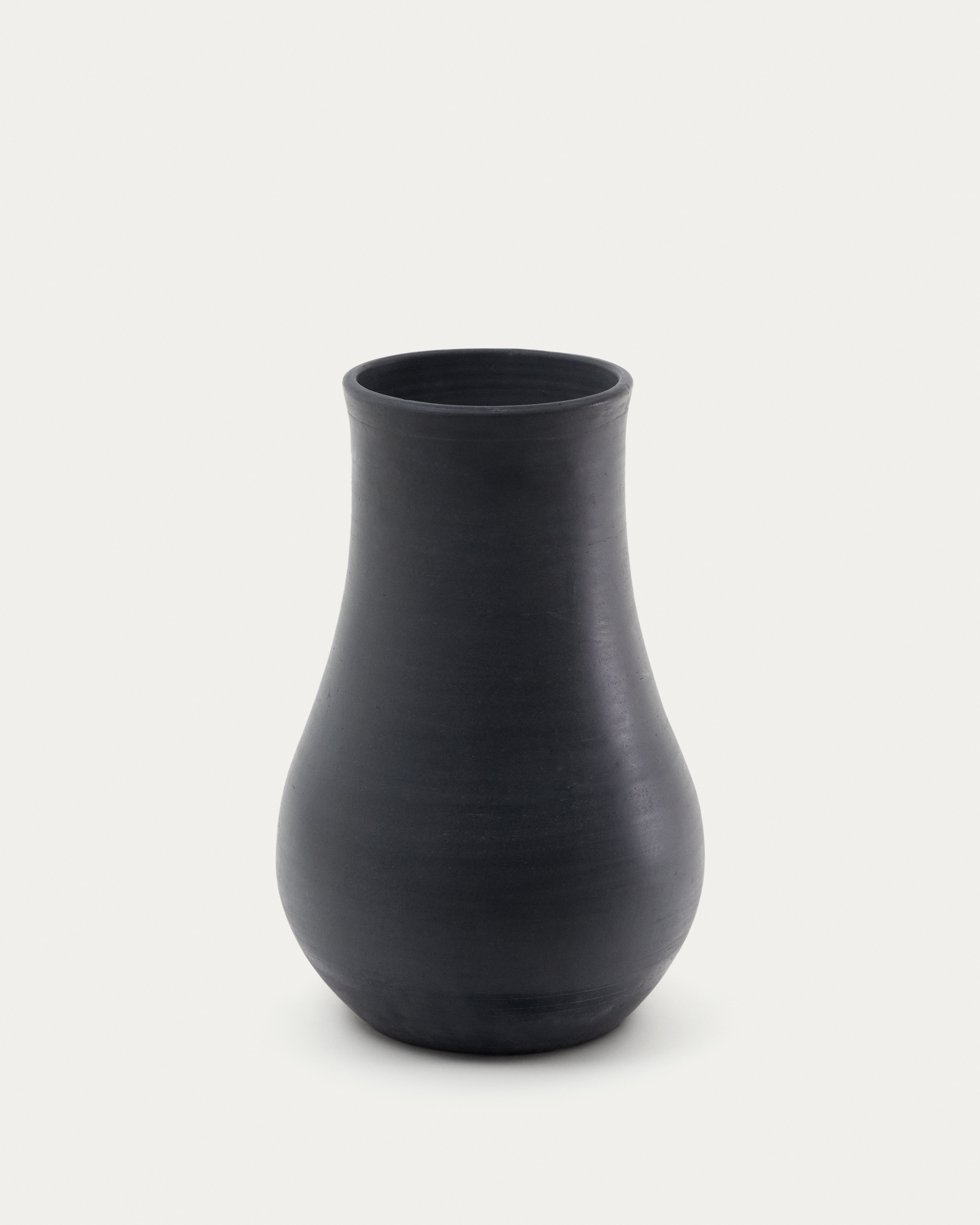 Silaia Vase aus Terrakotta mit schwarzem Finish 34 cm