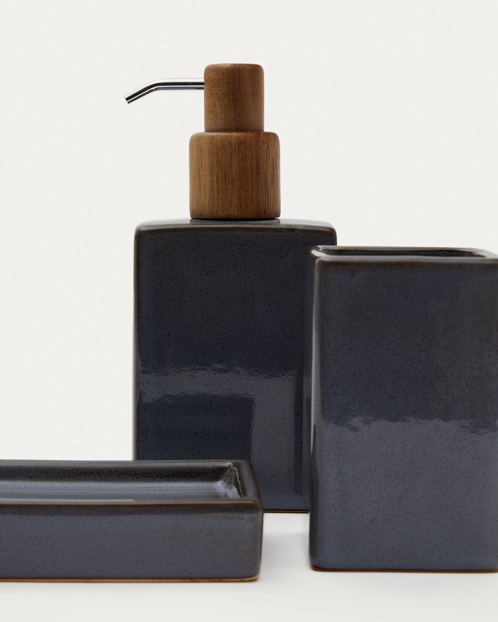 Silvet Gray Stoneware Toothbrush Holder