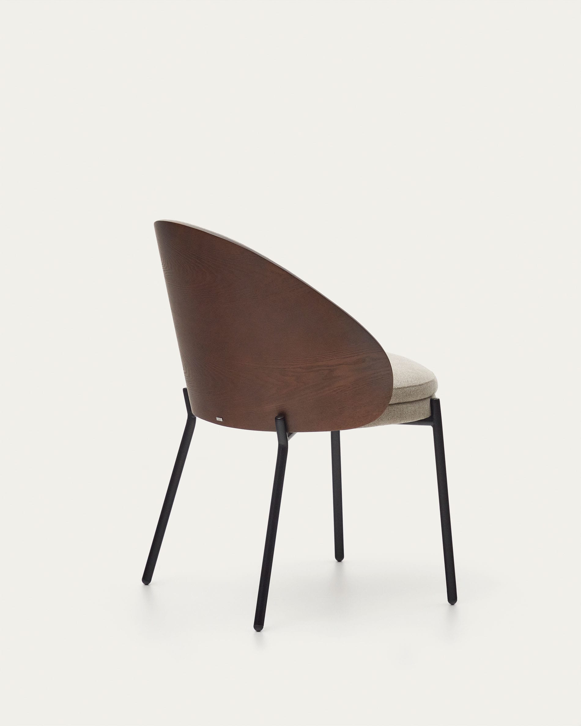 Eamy chair in light brown chenille with ash veneer in walnut finish and black metal