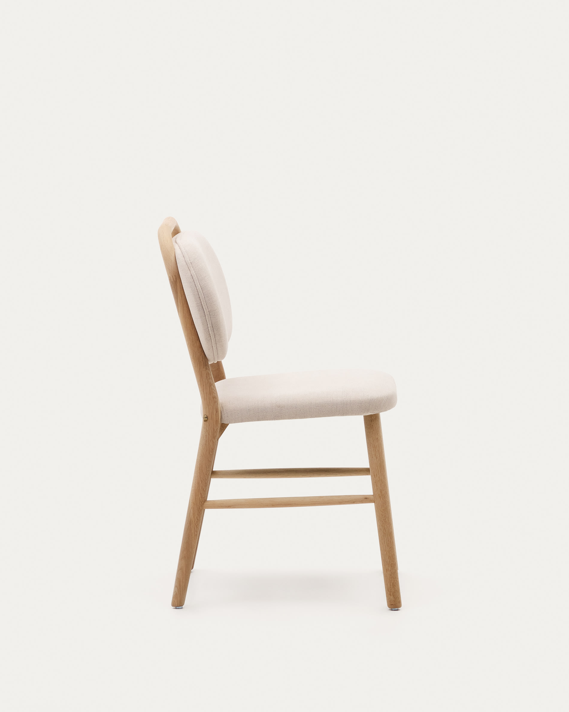 Helda chair in beige chenille and solid oak wood FSC Mix Credit