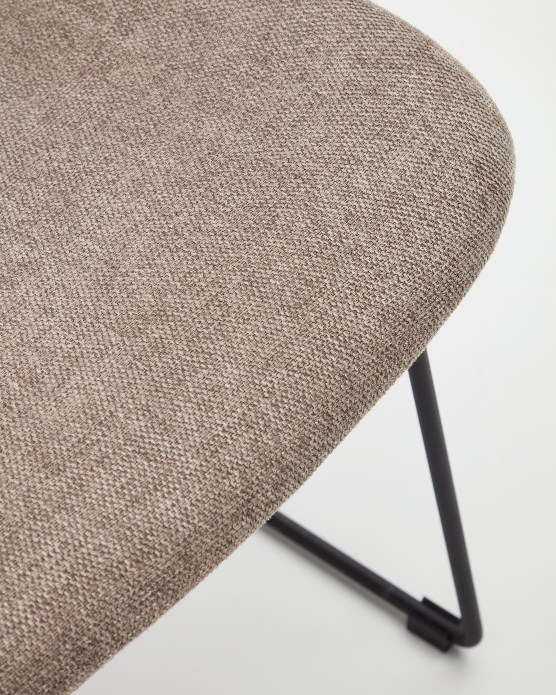 Zahara chair in brown with steel legs in a black finish