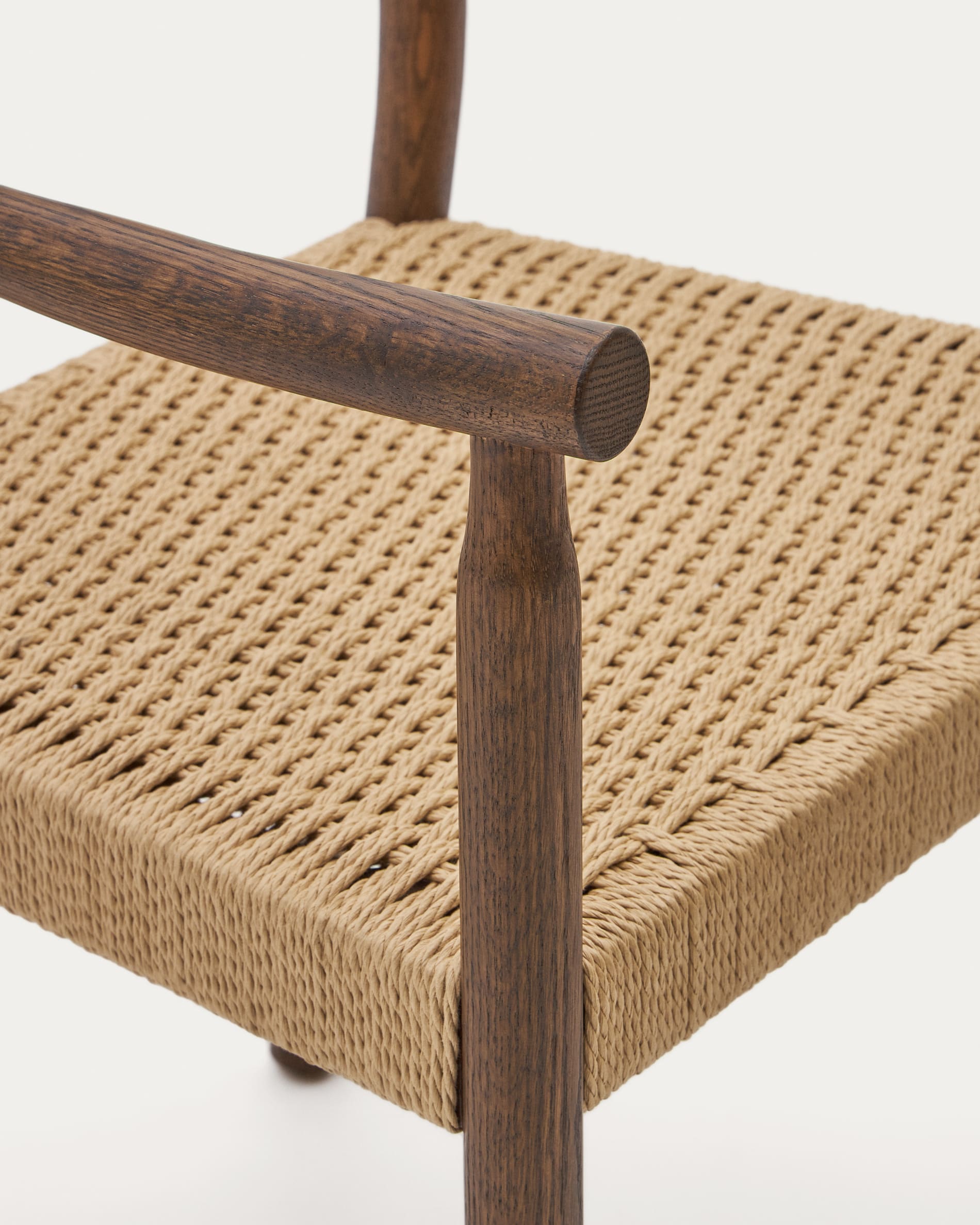 Yalia chair in solid oak wood with walnut finish and rope seat FSC Mix Credit