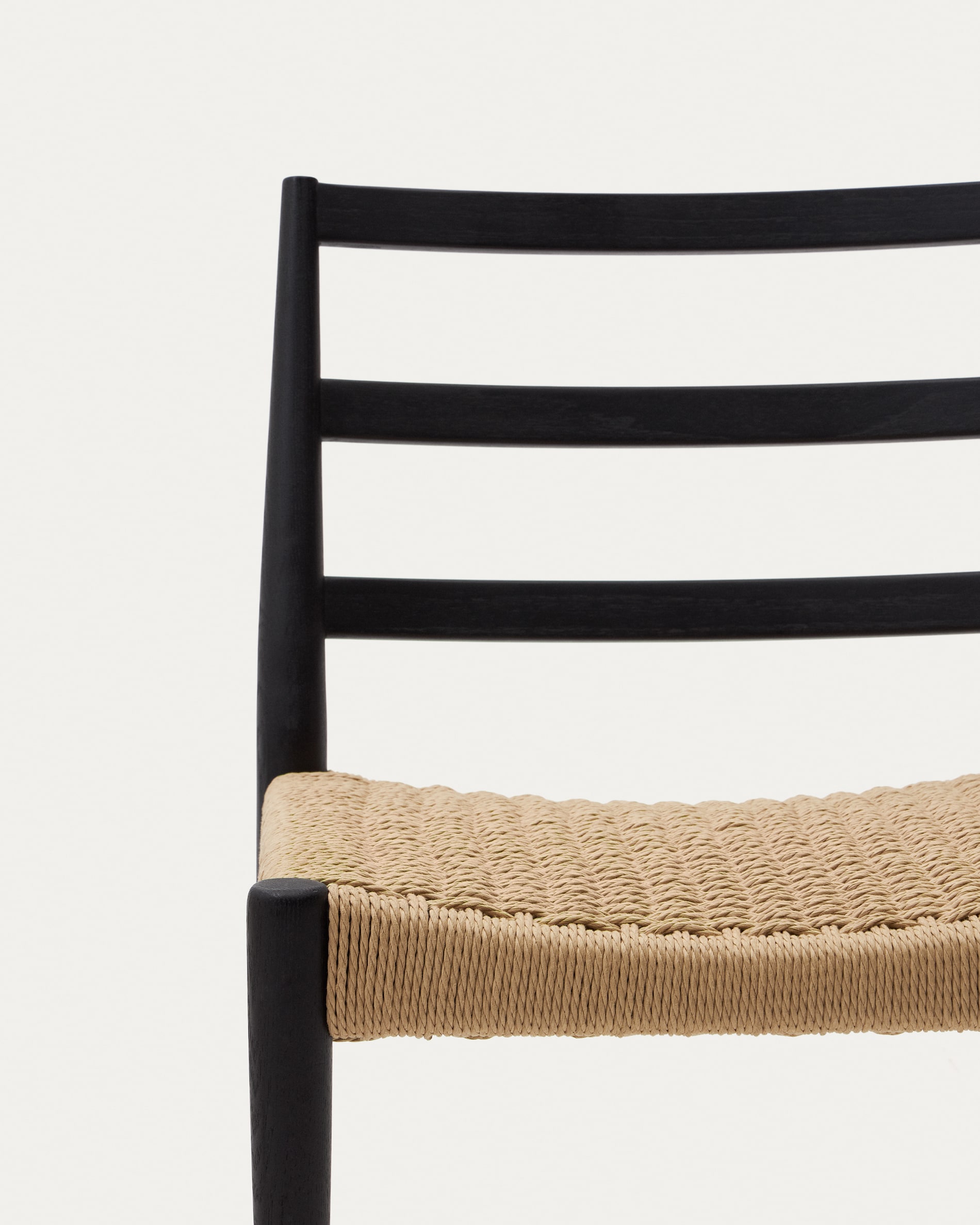 Analy chair in solid oak wood with black finish and rope seat FSC Mix Credit