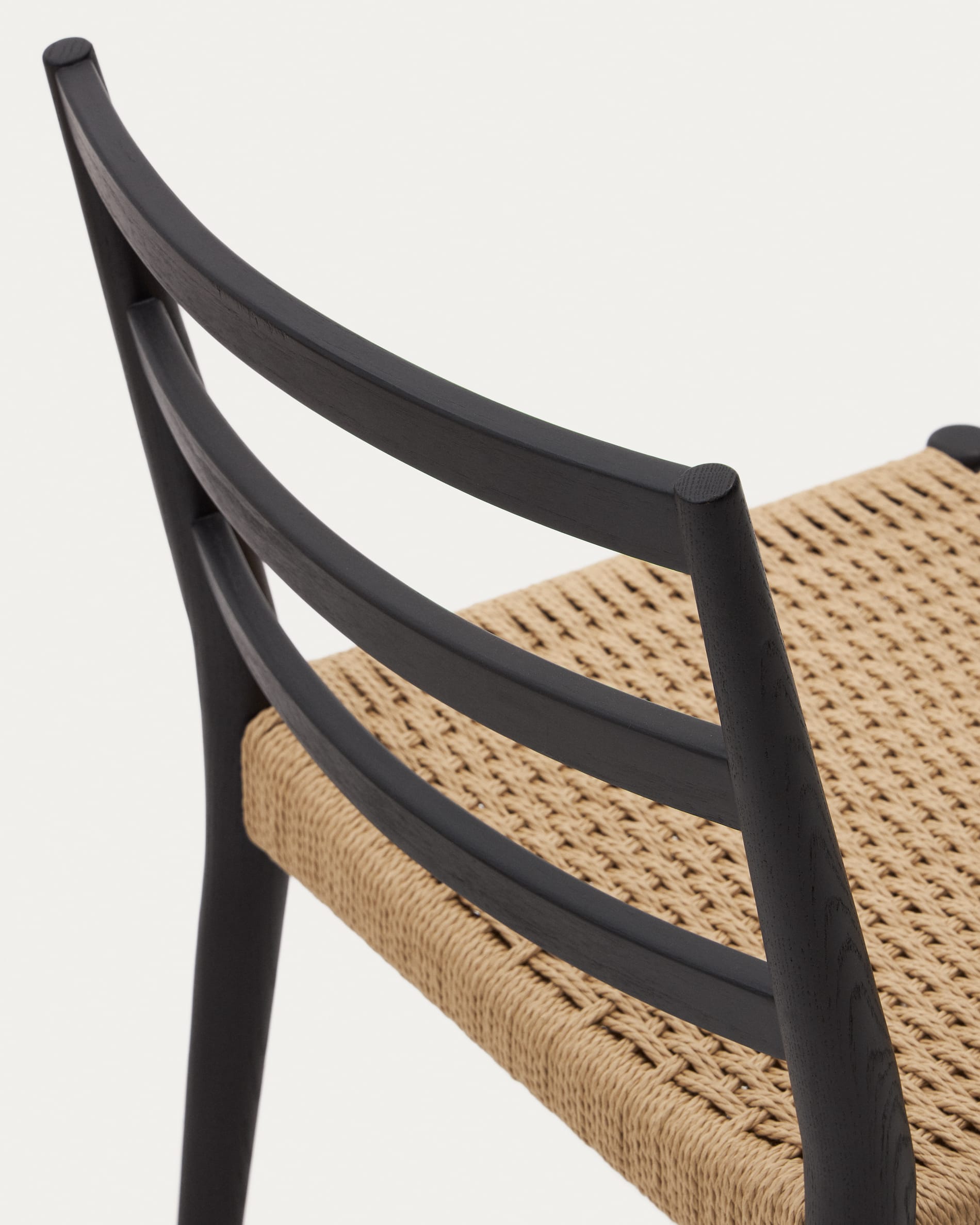 Analy chair in solid oak wood with black finish and rope seat FSC Mix Credit