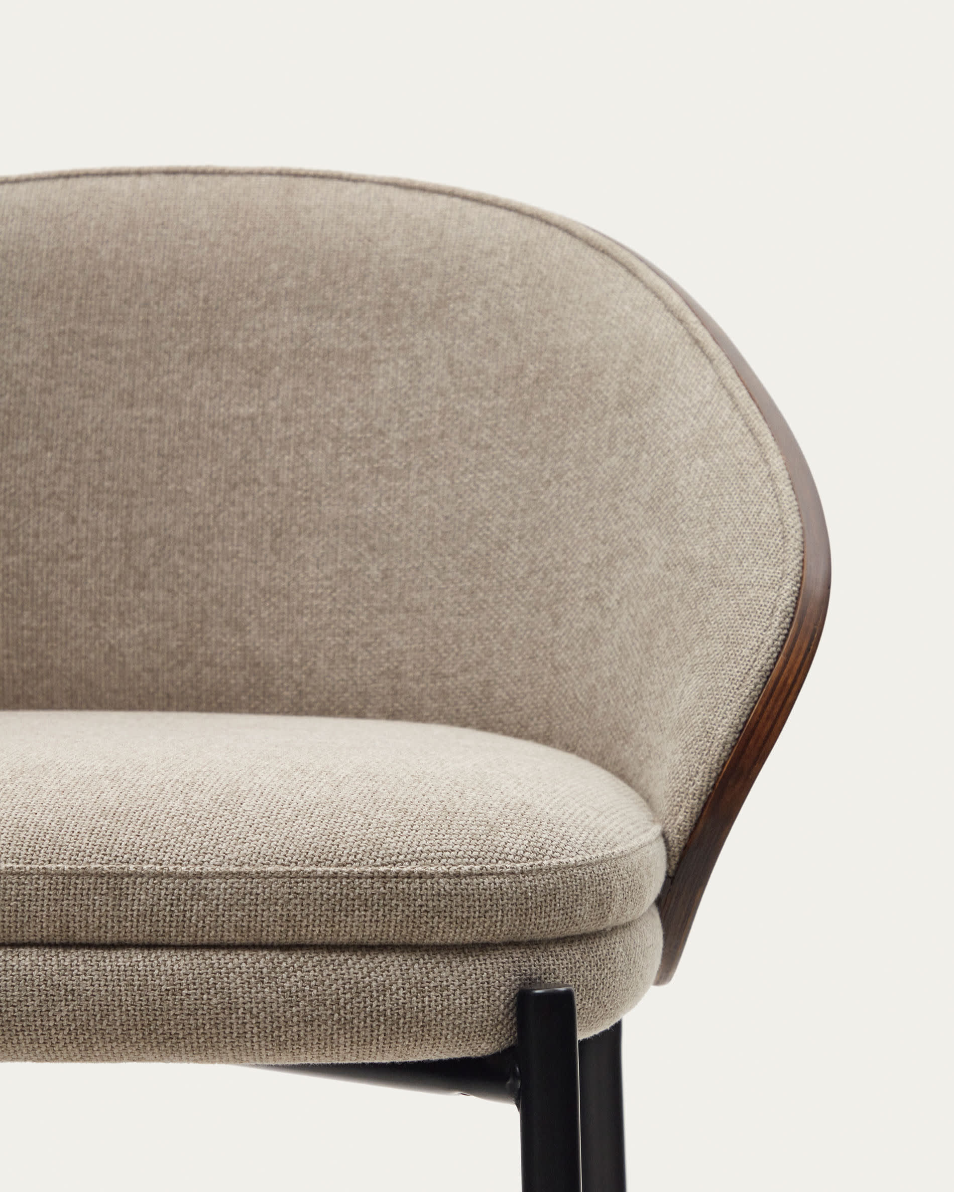 Eamy stool in light brown chenille with ash veneer in walnut finish and black metal 65 cm