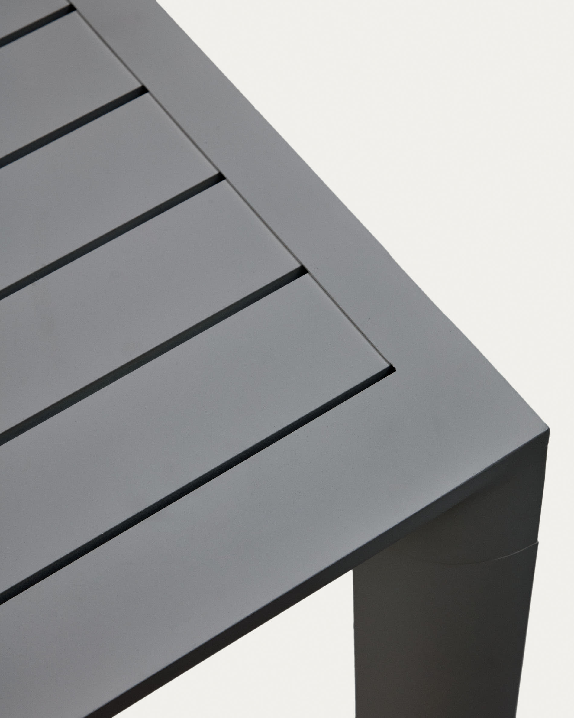 Culip aluminium outdoor table in powder coated grey finish, 150 x 77 cm