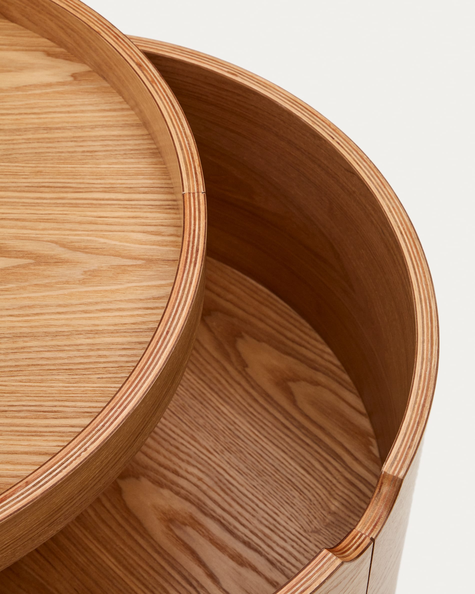 Octavia bedside table in ash plywood FSC Mix Credit Ø 55 cm