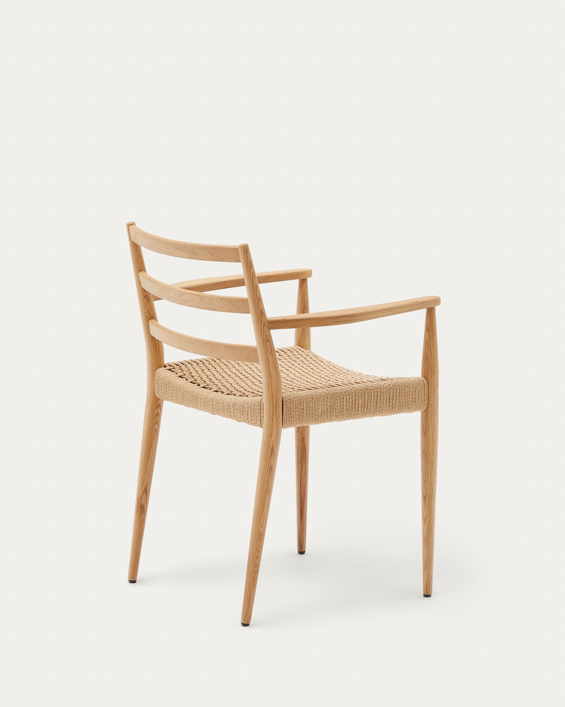 Analy chair with armrests in solid oak wood with natural finish and rope seat FSC Mix Credit