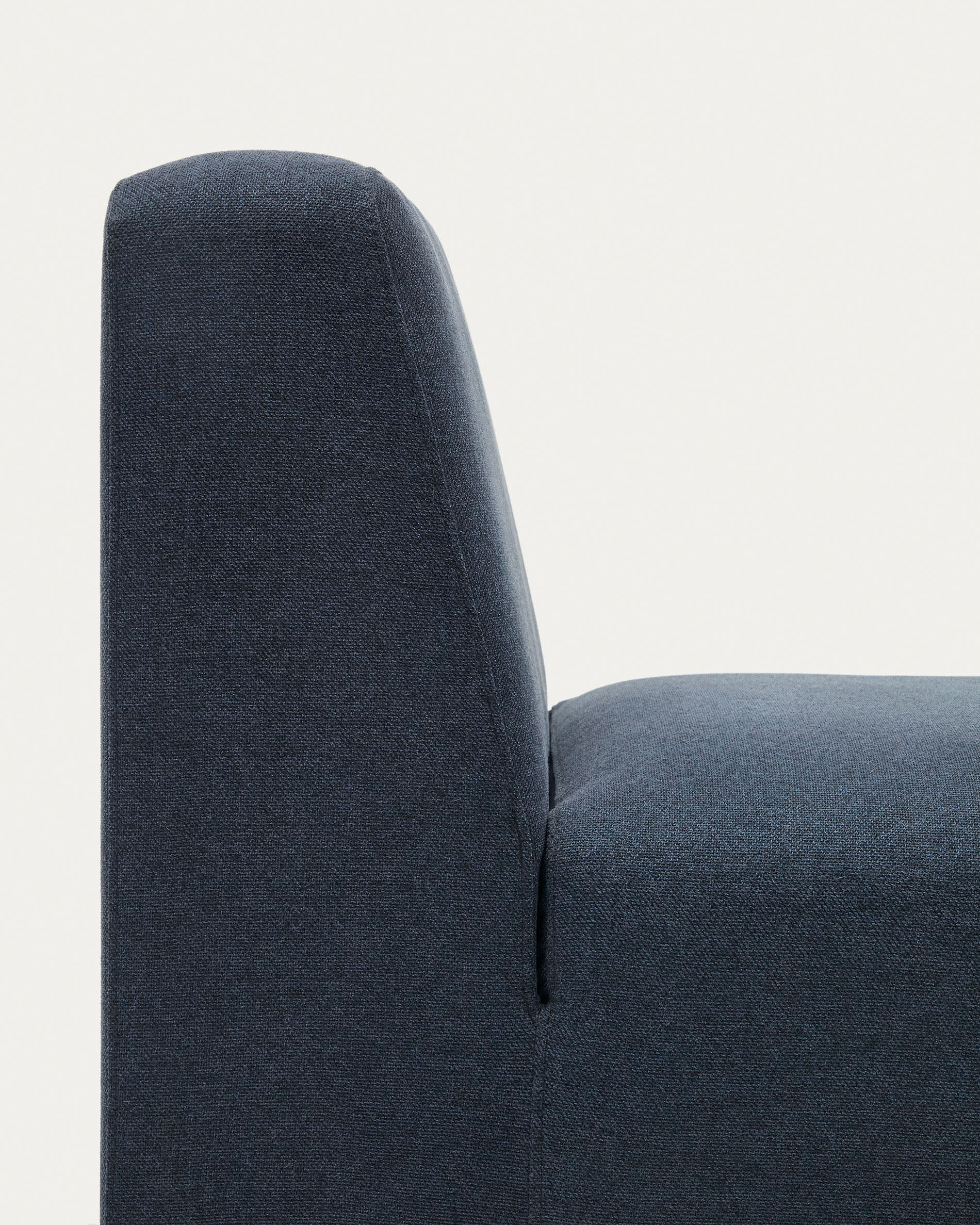 Neom chaise module in blue, 152 x 75 cm FSC Mix Credit