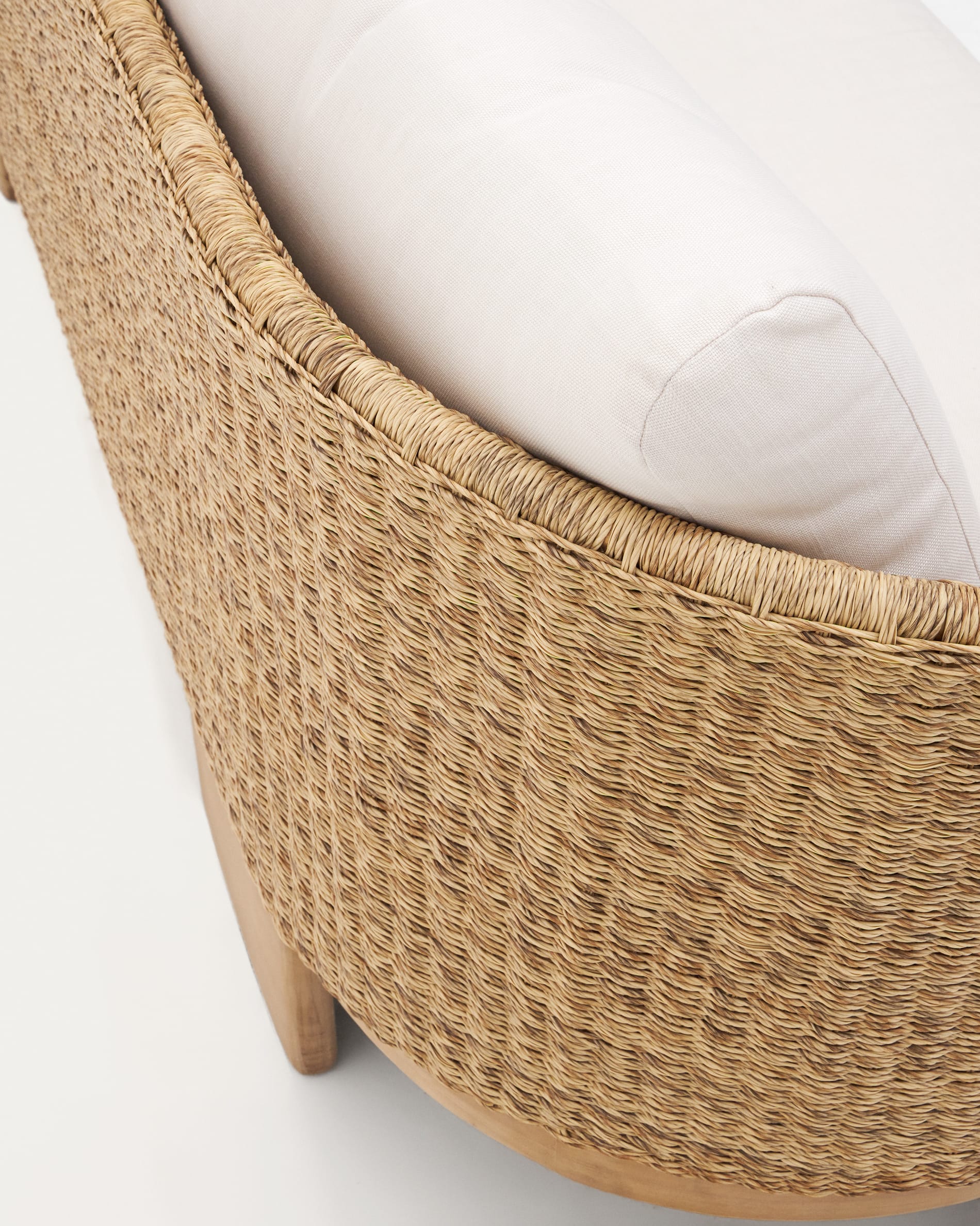 Xoriguer 3-seater sofa in synthetic rattan and solid eucalyptus wood, 223 cm FSC 100%