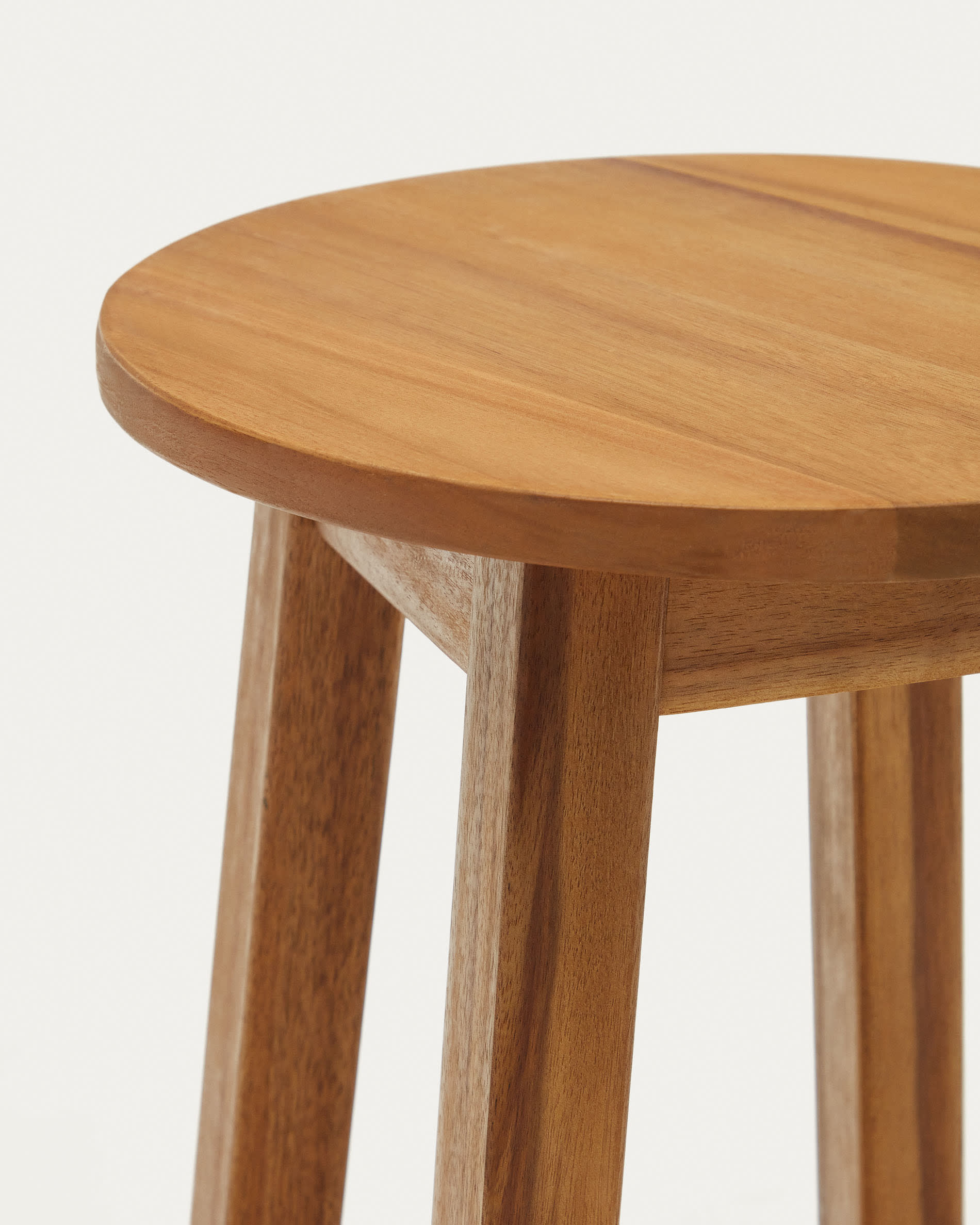 Amel outdoor footrest made from solid acacia wood FSC 100%