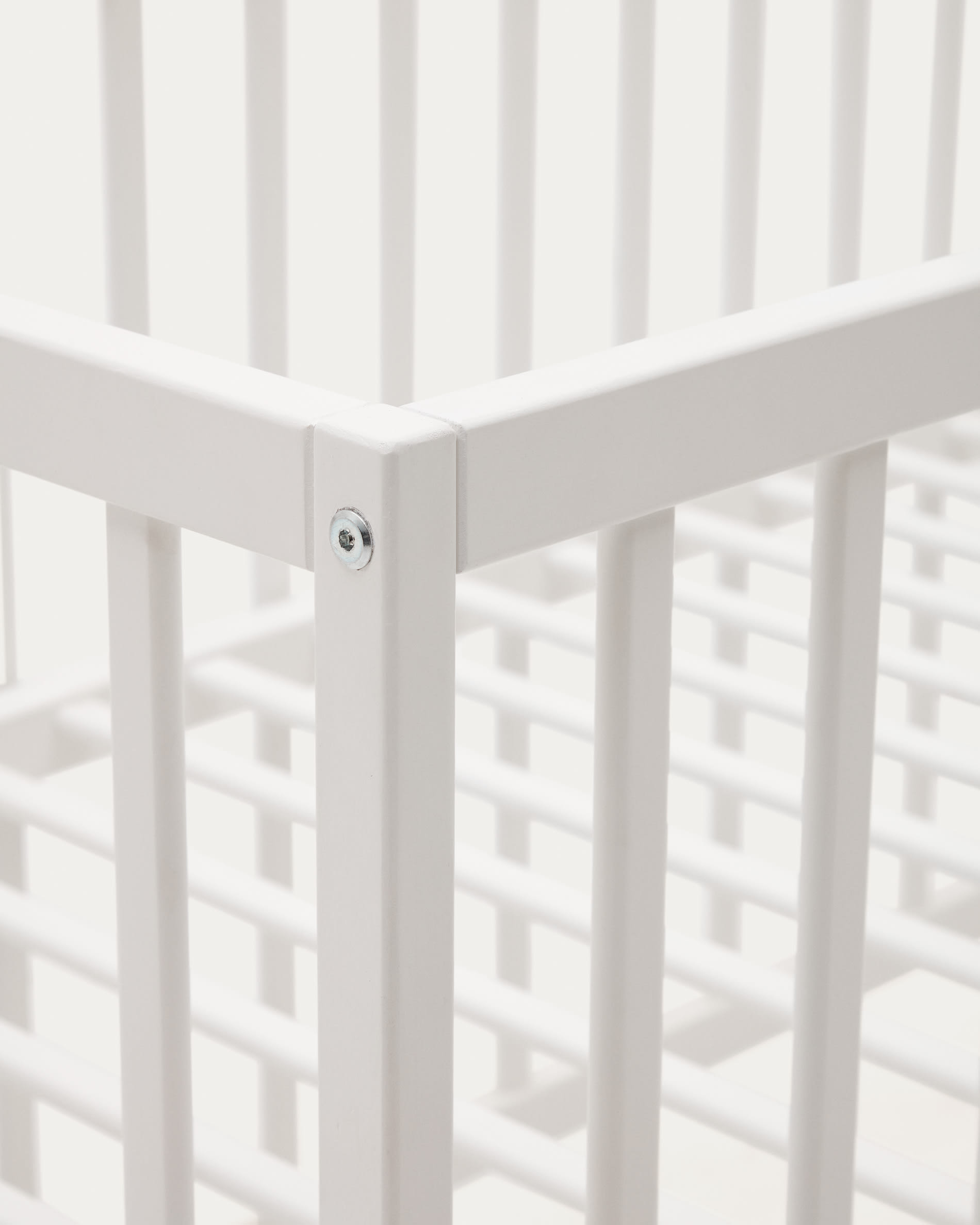 Shantal solid ash wood cot in white finish, 60 x 120 cm