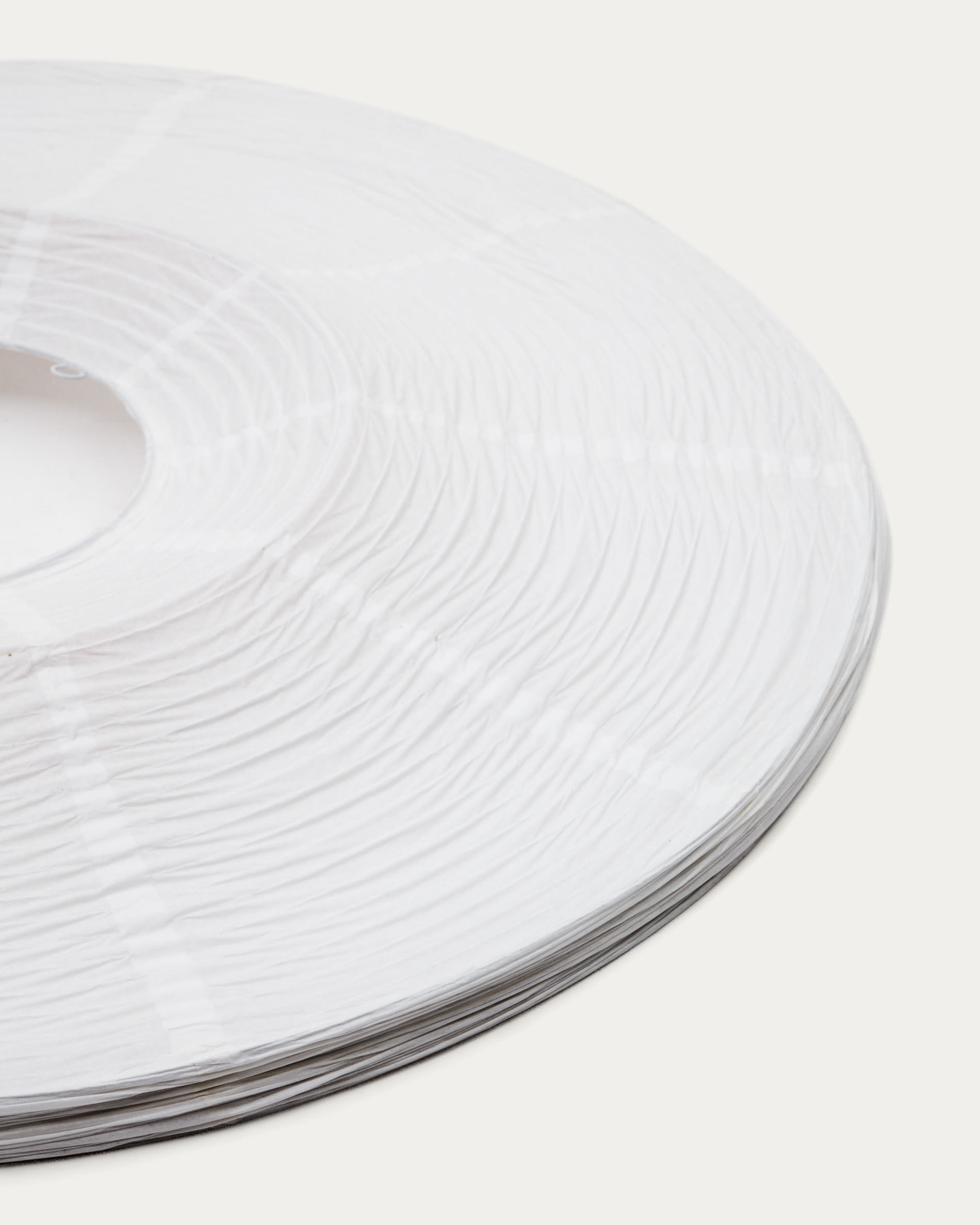 Hila ceiling lamp screen in white paper with natural wood veneer Ø 80 cm