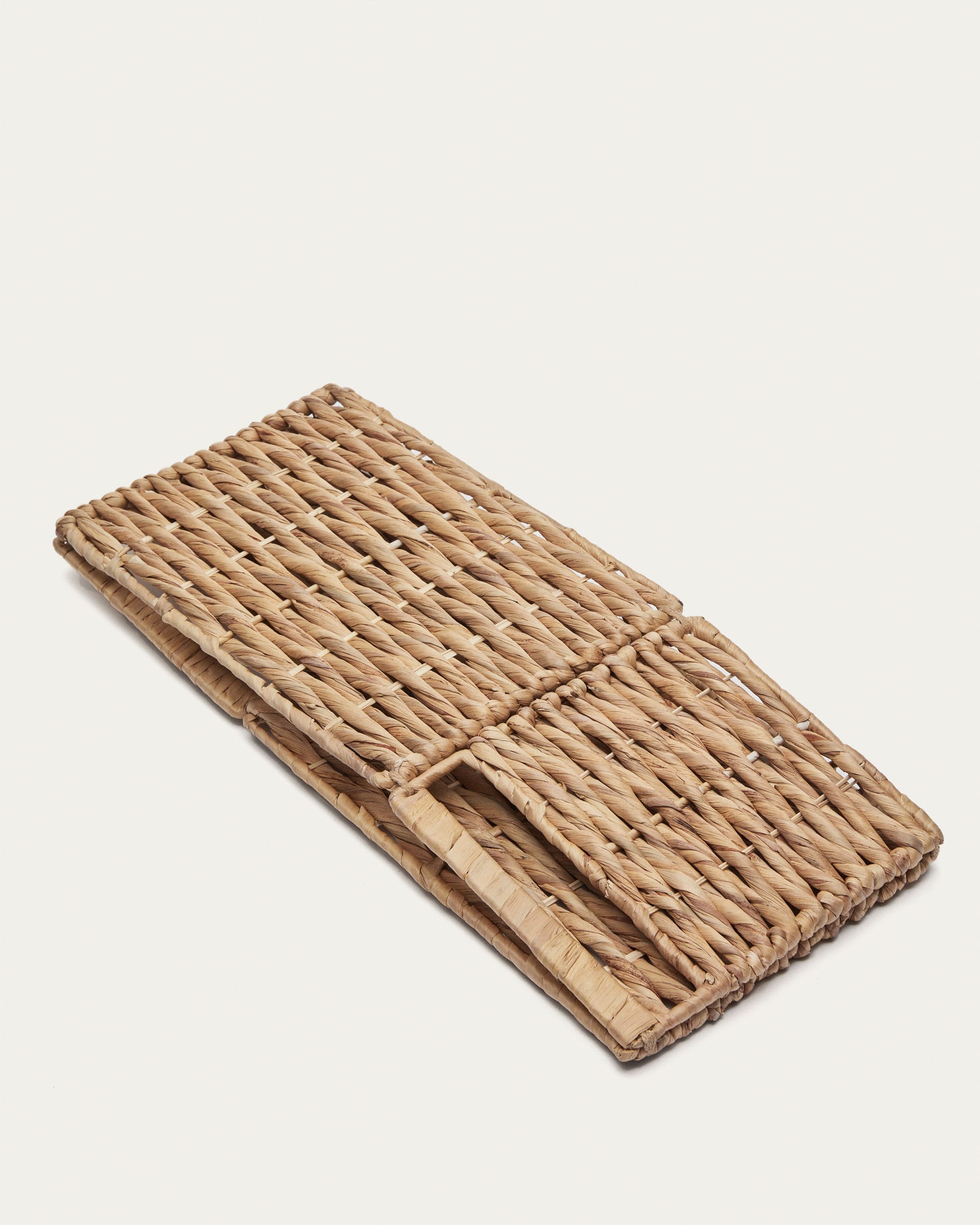 Words basket made from natural fibres with a natural finish