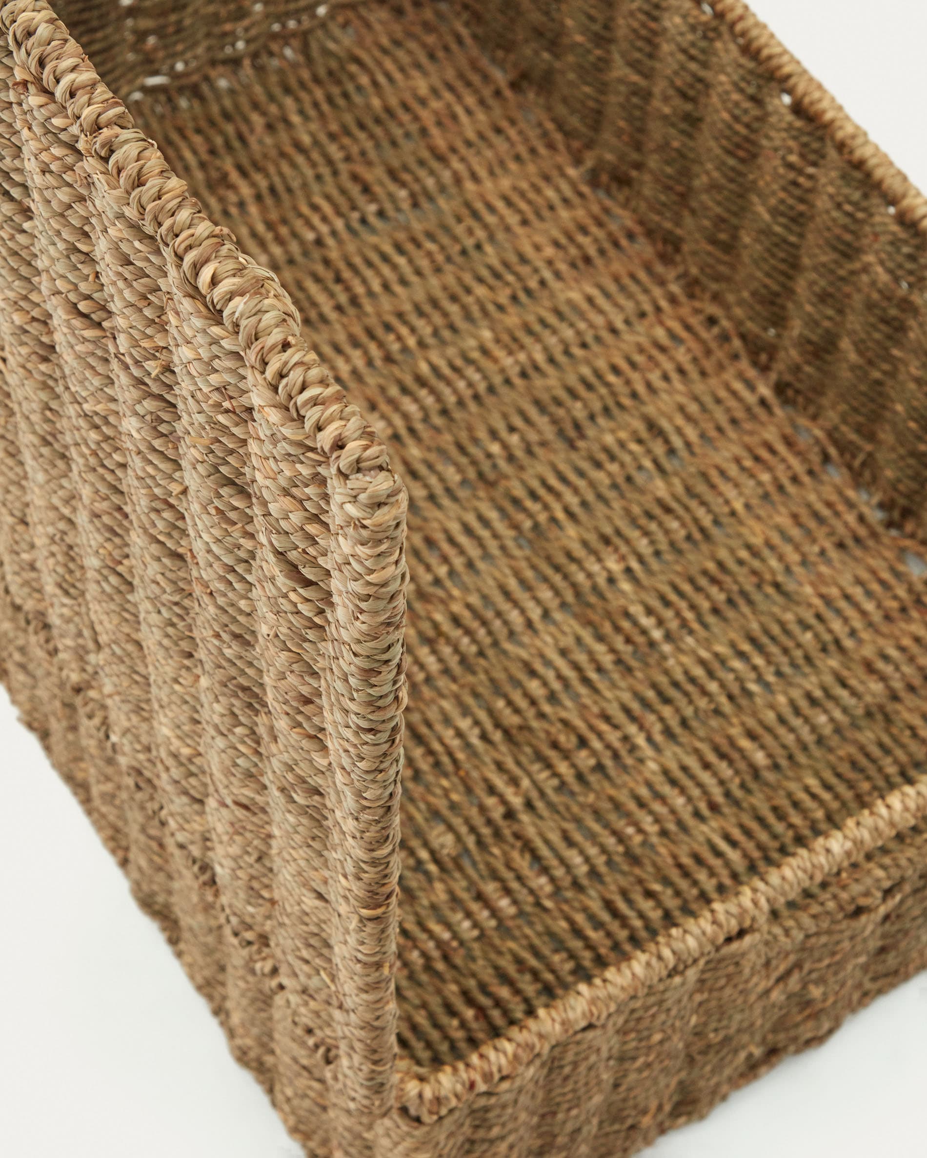 Tossa set of 2 natural fiber baskets with lids, 55 x 36 cm / 60 x 40 cm