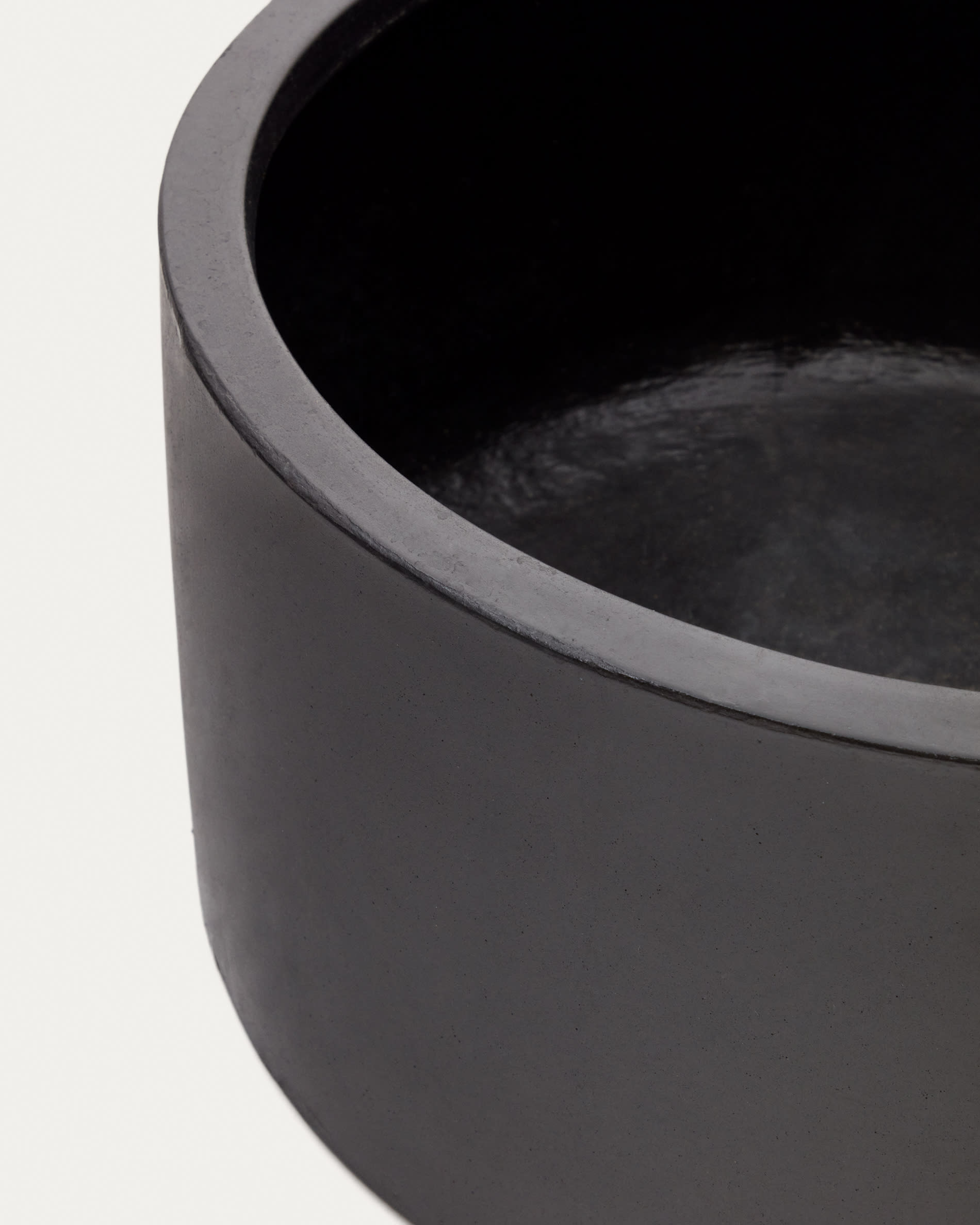 Aiguablava plant pot in black cement, Ø 62 cm