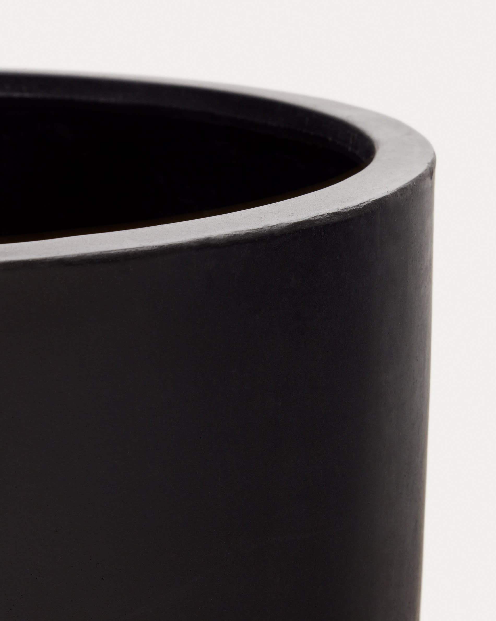 Aiguablava plant pot in black cement, Ø 62 cm