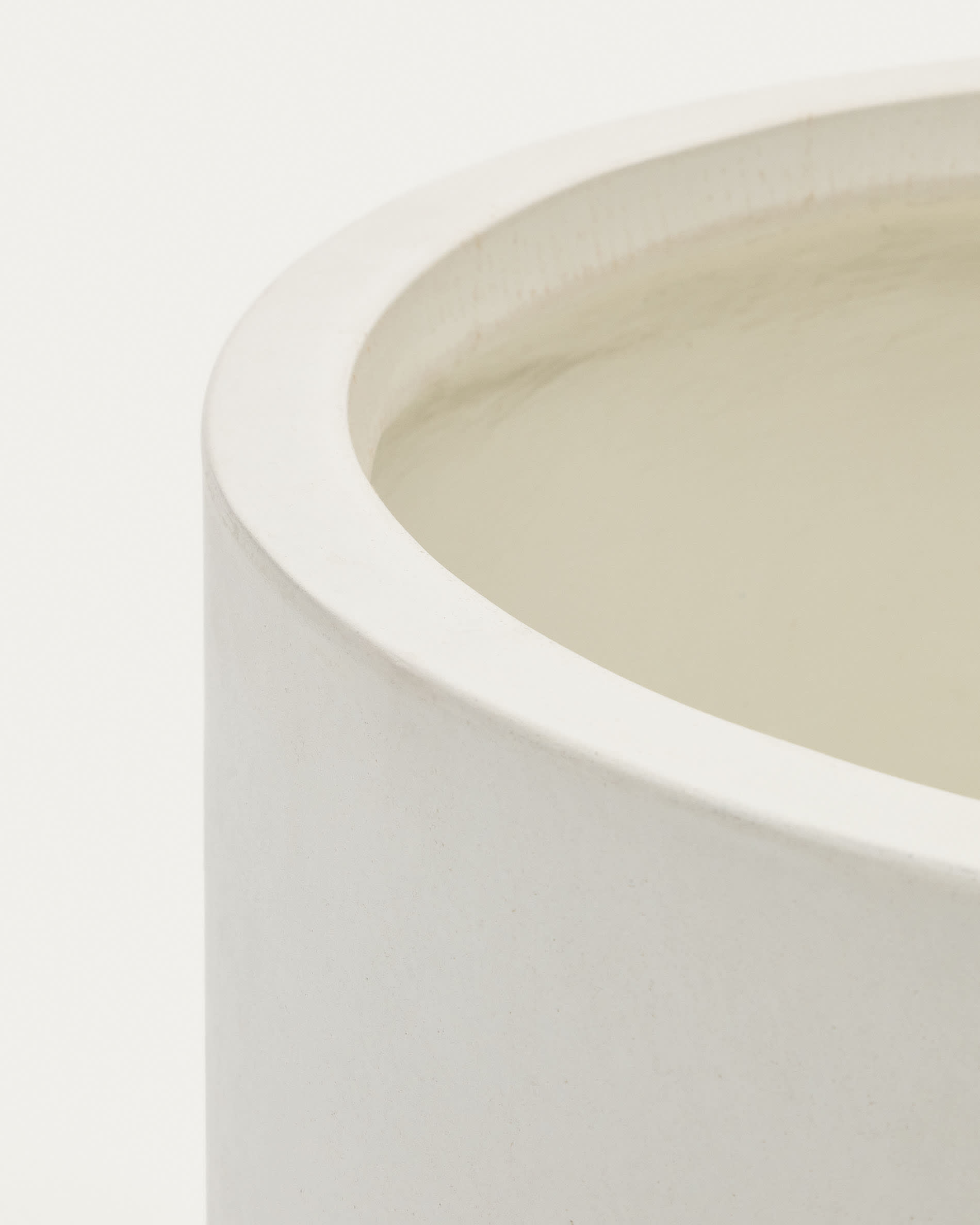 Aiguablava plant pot in white cement, Ø 62 cm