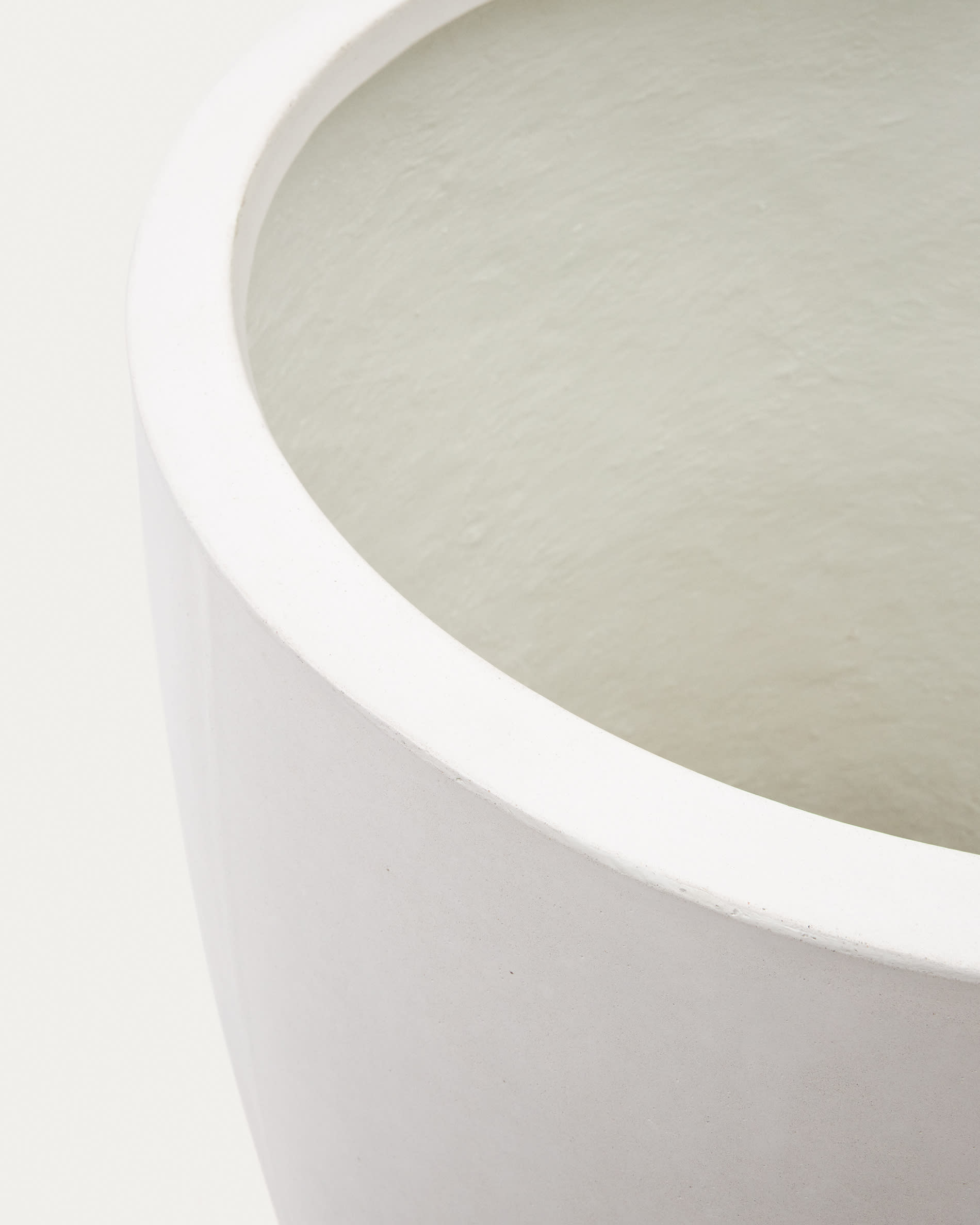 Aiguablava White Cement Planter Ø 75 cm