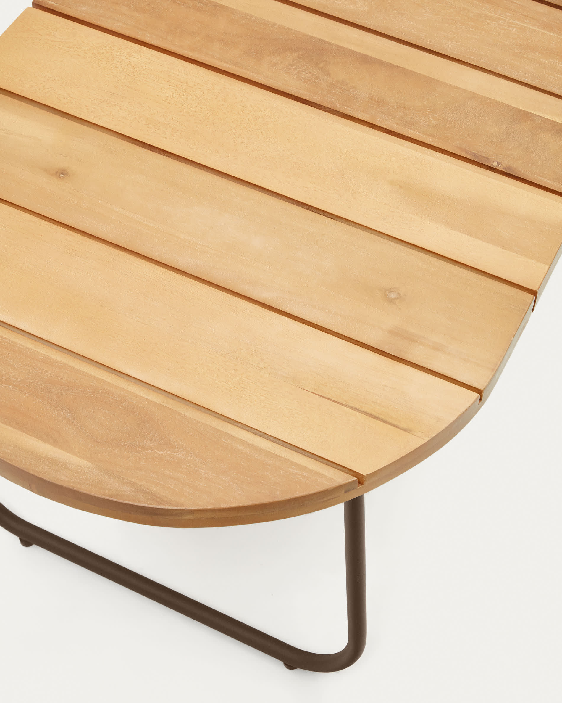 Salguer outdoor coffee table in solid acacia & brown steel, Ø 100 x 50 cm FSC 100%