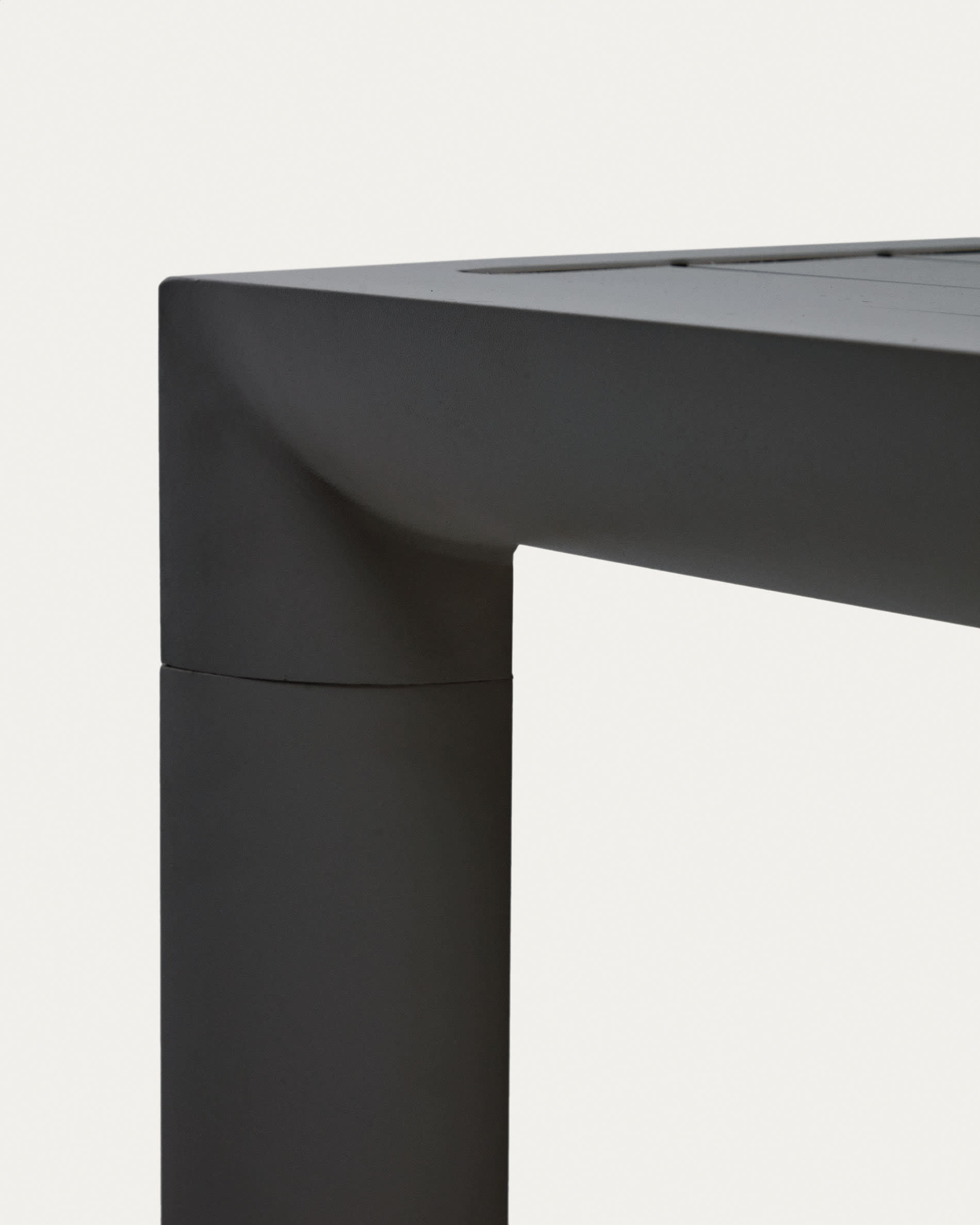 Culip aluminium outdoor table in powder coated grey finish, 150 x 77 cm