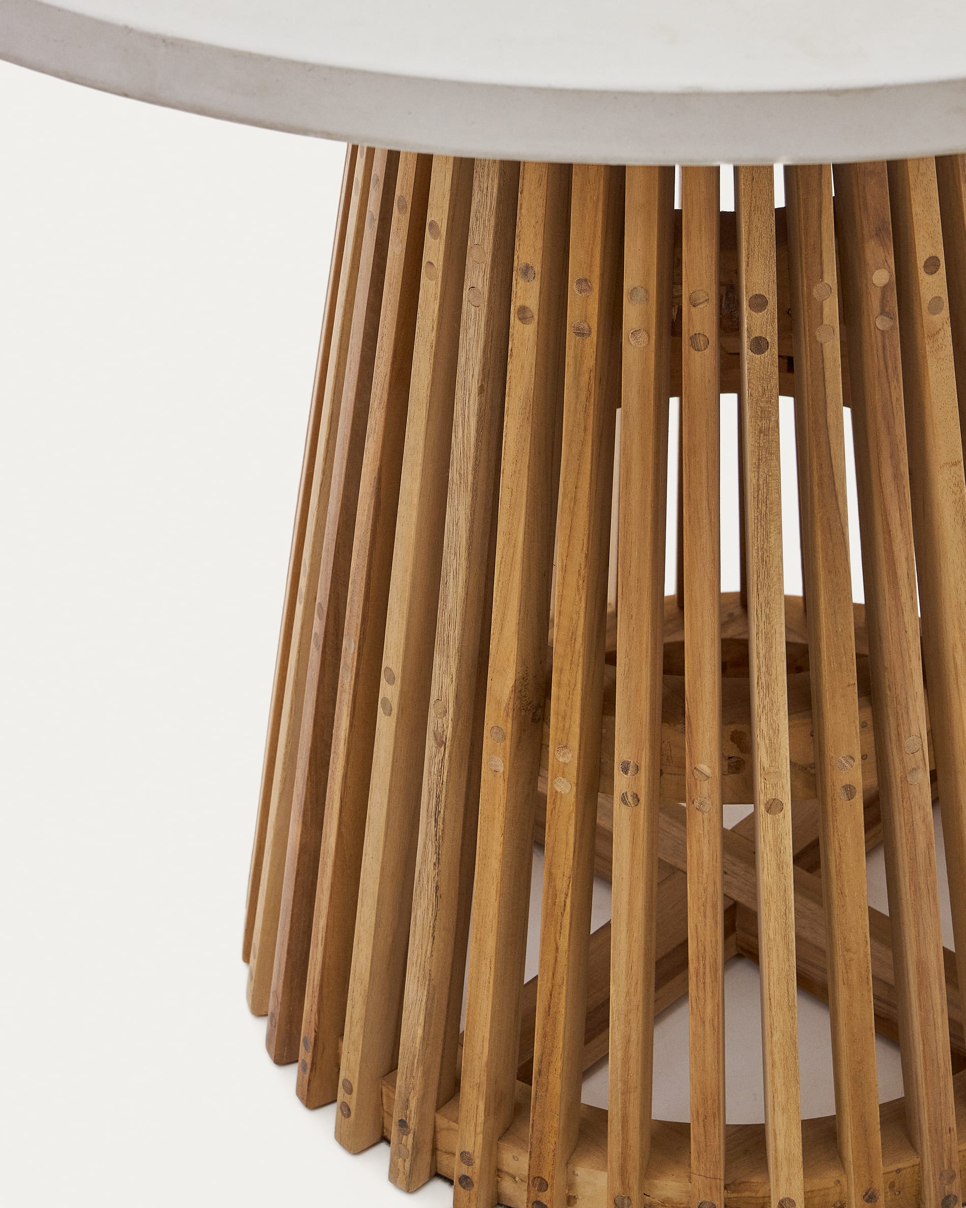 Alcaufar round outdoor table made of solid teak wood and grey cement Ø 90 cm
