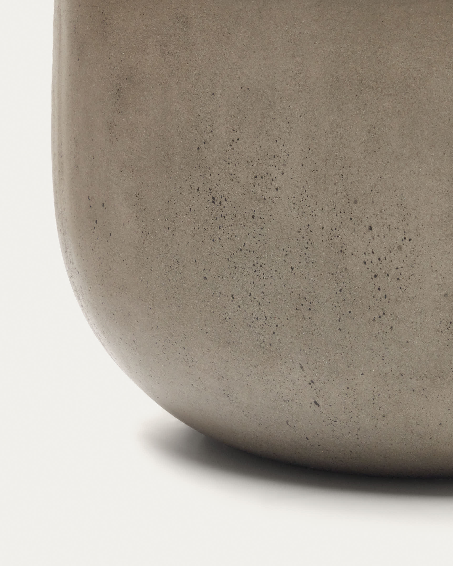 Garbet cement coffee table, Ø 60 cm