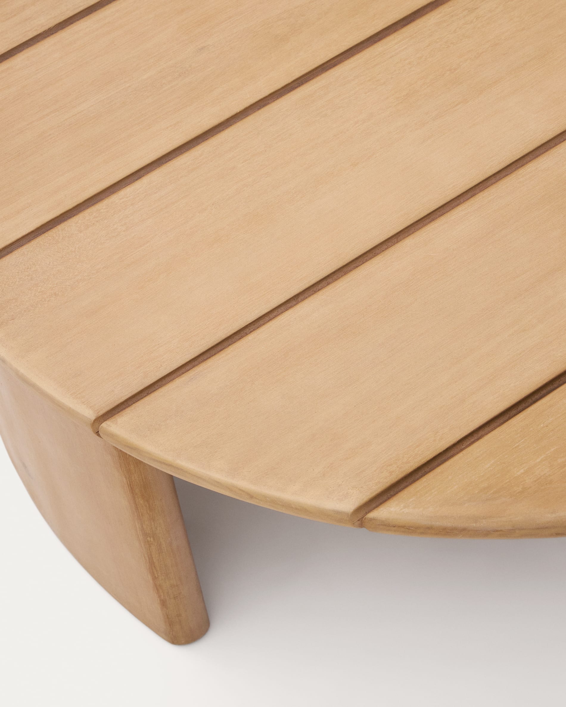 Xoriguer coffee table in solid eucalyptus wood Ø90 cm FSC 100%