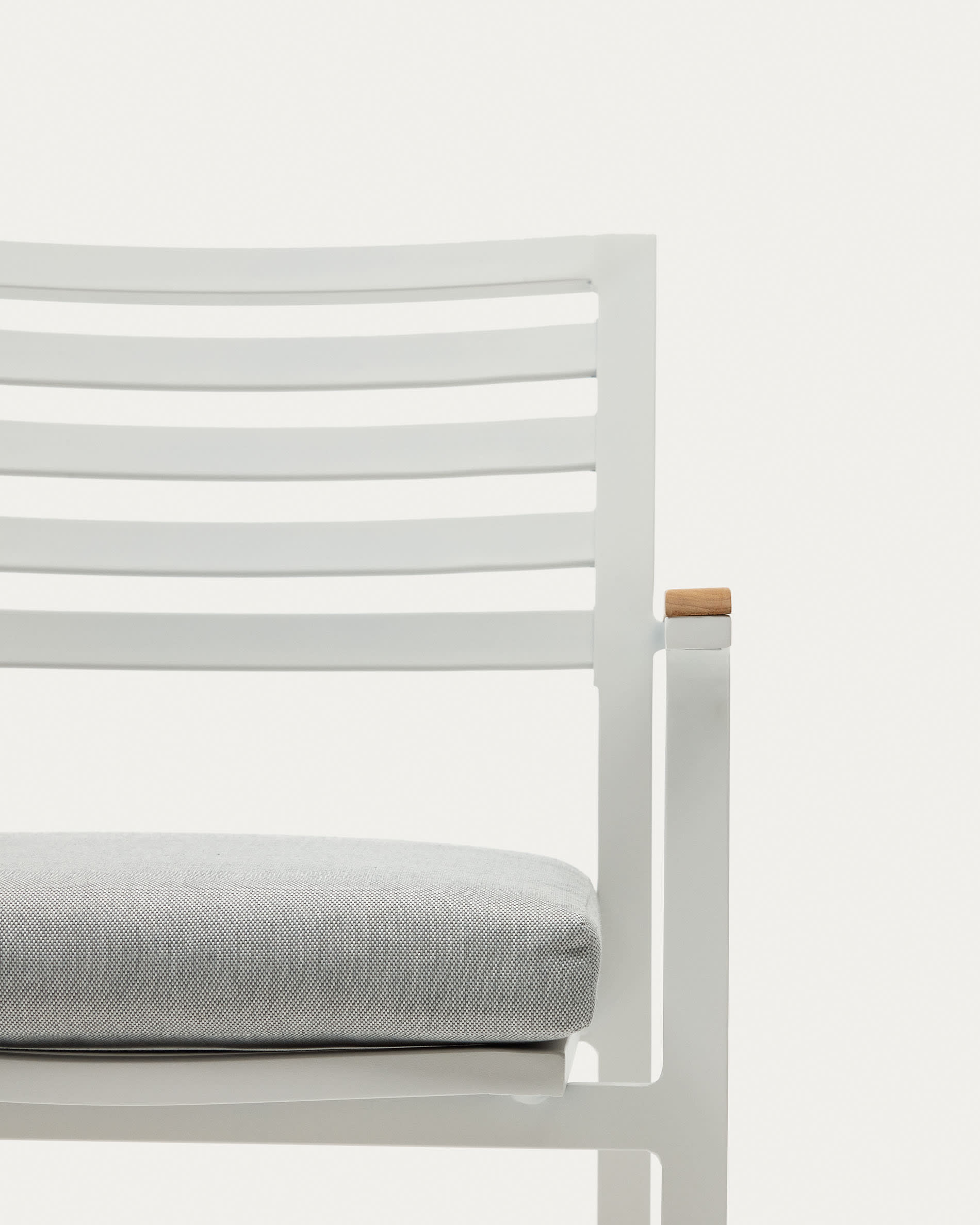 Bona stackable outdoor chair in aluminium with white finish and solid teak wood armrests