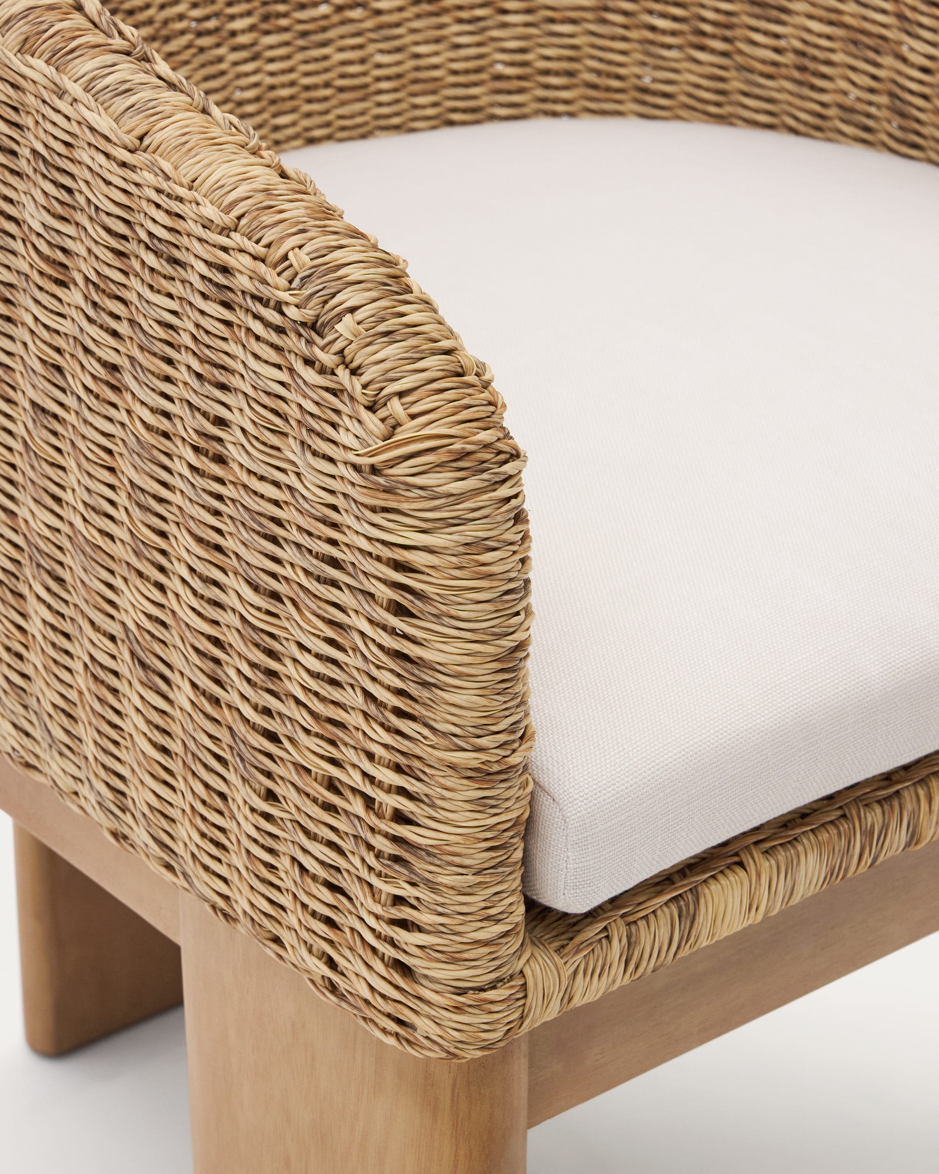 Xoriguer chair in synthetic rattan and solid eucalyptus wood FSC 100%