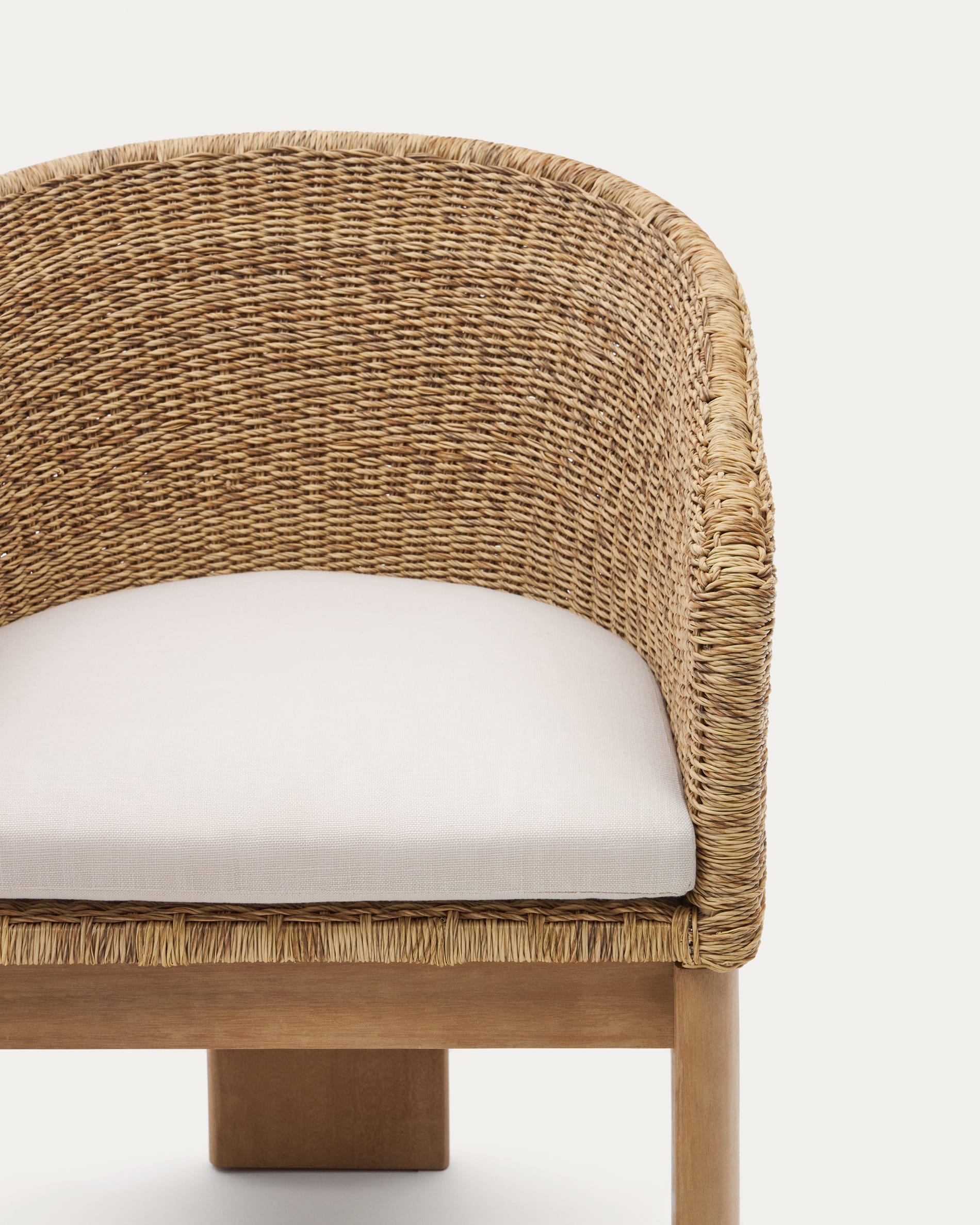 Xoriguer chair in synthetic rattan and solid eucalyptus wood FSC 100%
