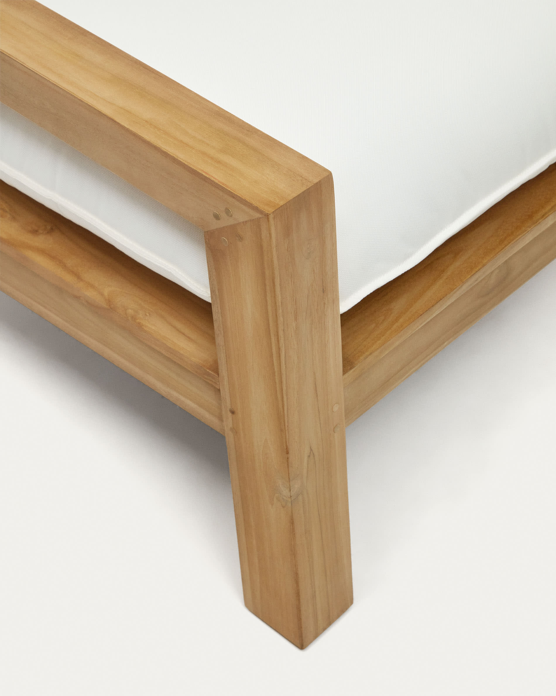 Forcanera solid teak chair