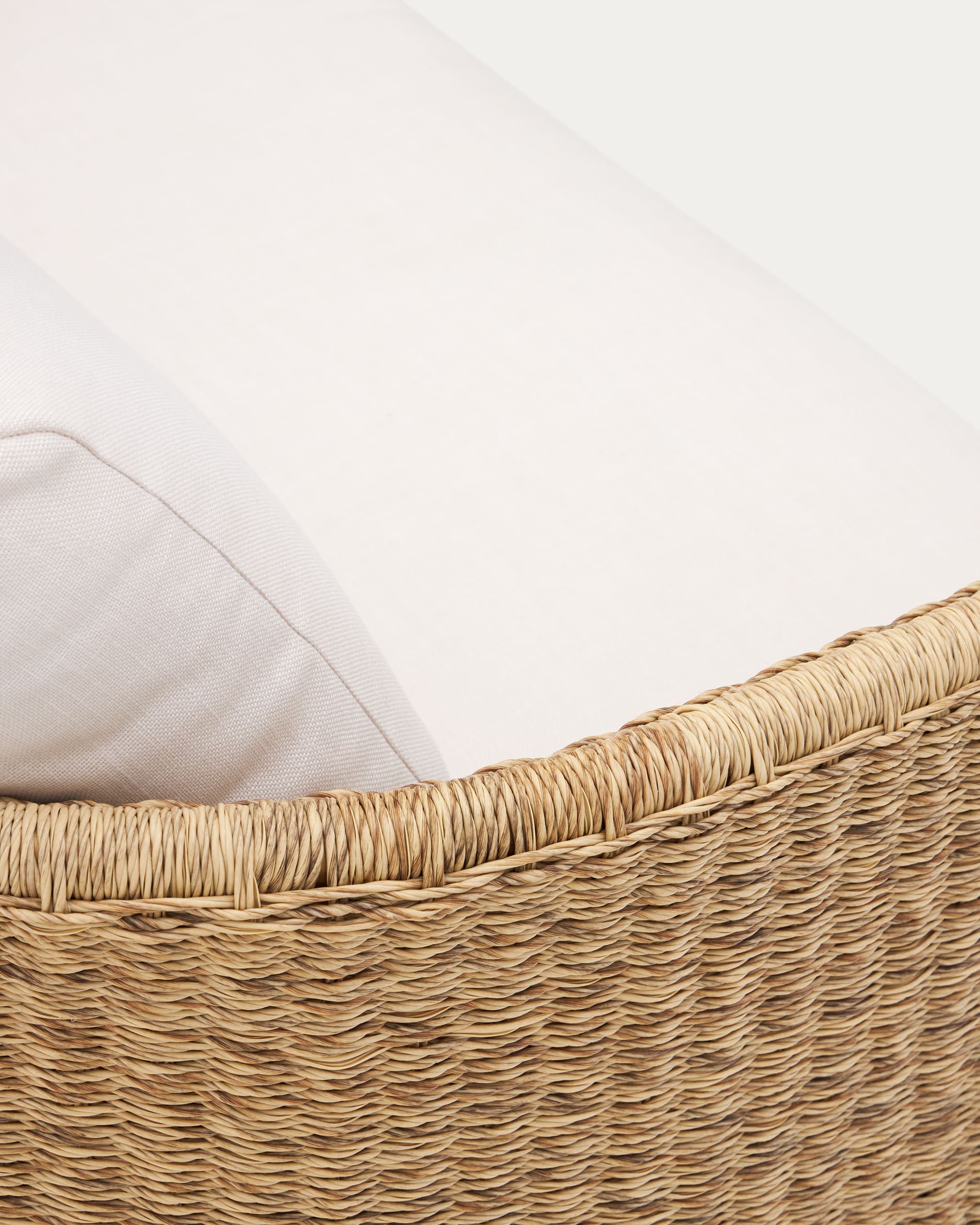 Xoriguer 3-seater sofa in synthetic rattan and solid eucalyptus wood, 223 cm FSC 100%