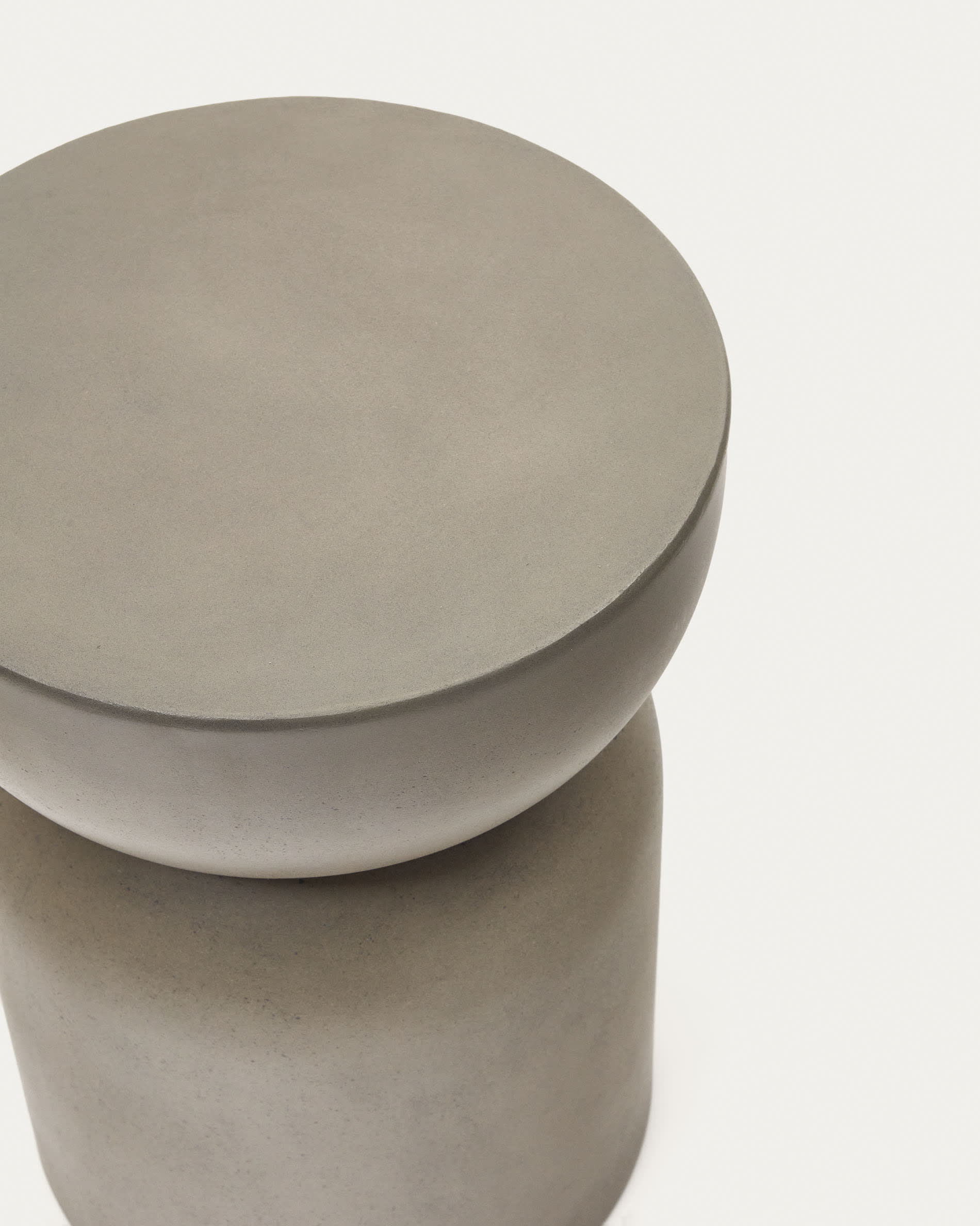 Garbet round cement side table, Ø 32 cm