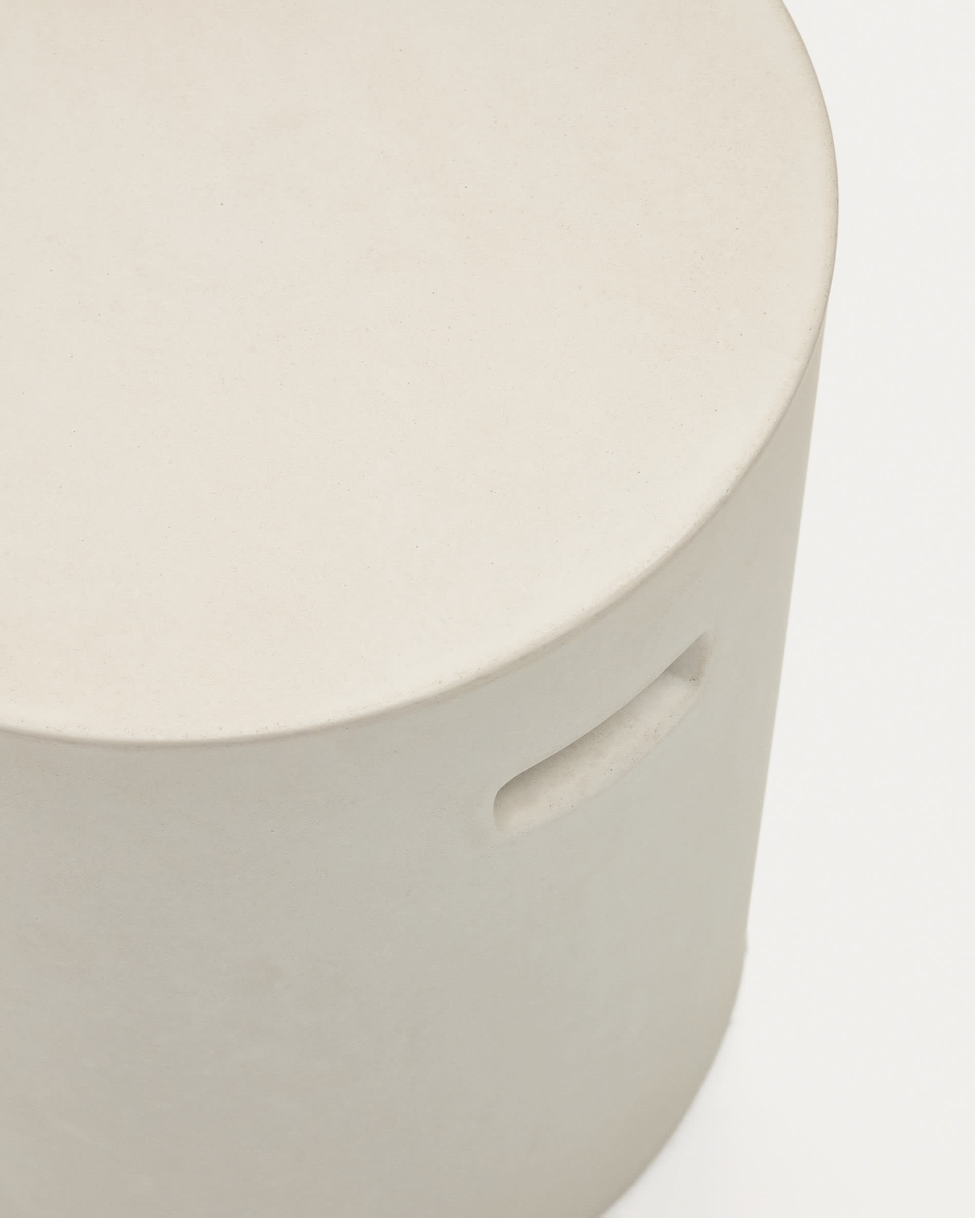 Aiguablava footrest in white cement, Ø 37 cm