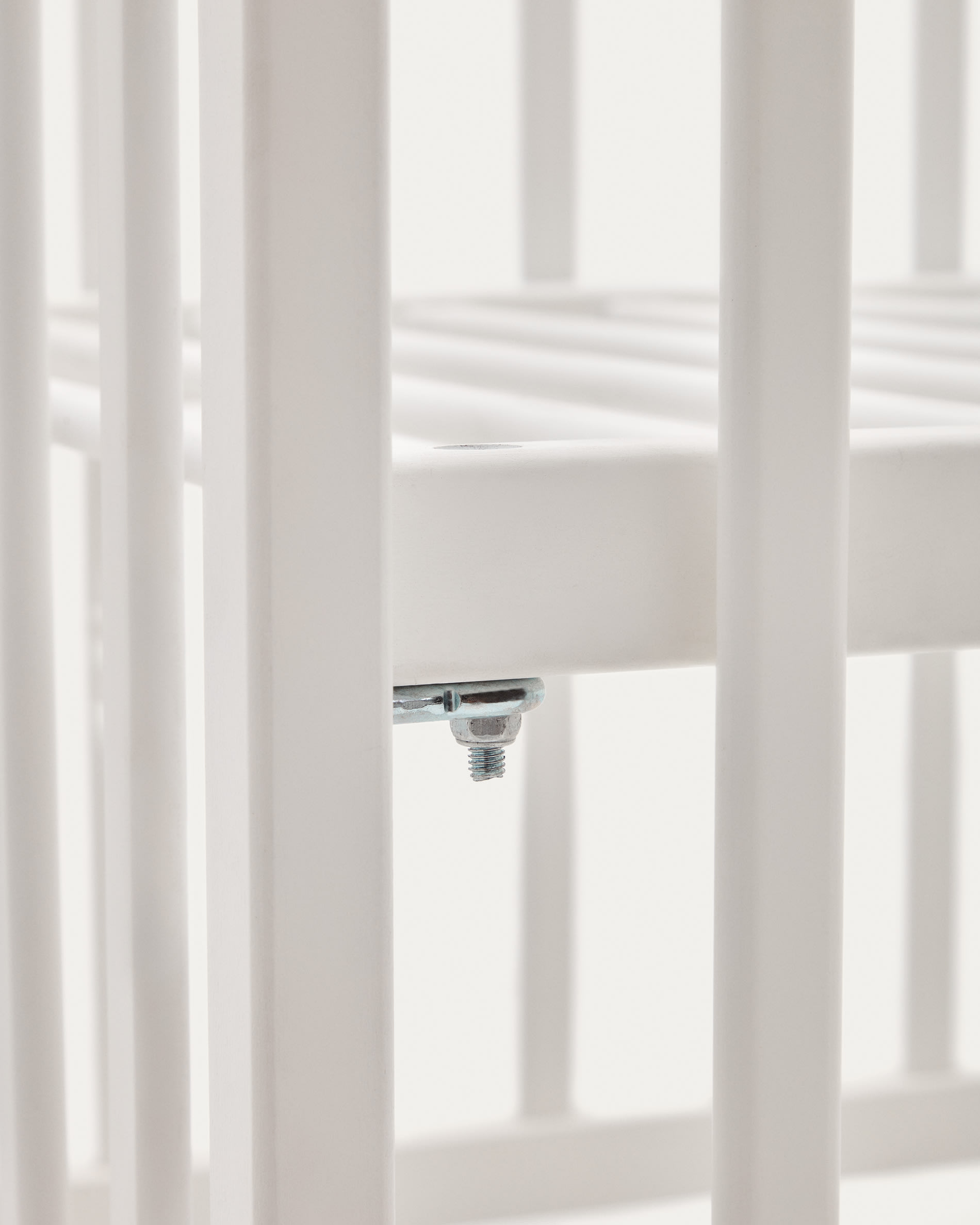 Shantal solid ash wood cot in white finish, 60 x 120 cm